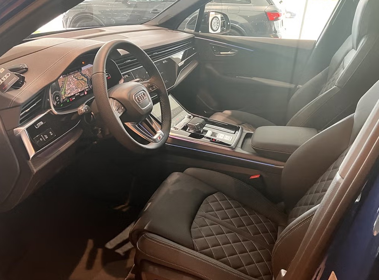 AUDI Q7 SUV TFSI e quattro 360 kW S line tiptronic-image-3