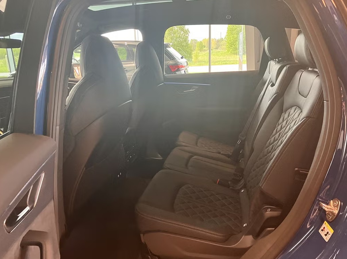 AUDI Q7 SUV TFSI e quattro 360 kW S line tiptronic-image-5