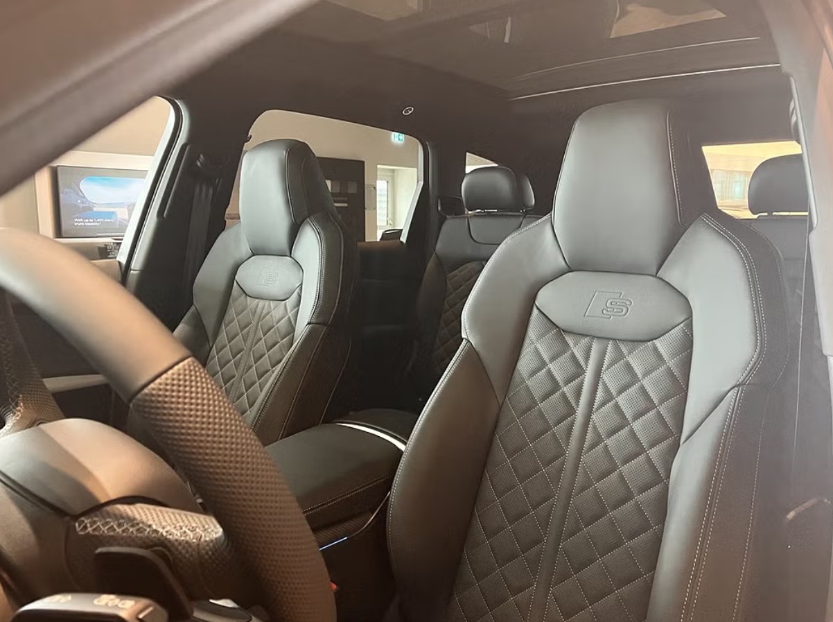 AUDI Q7 SUV TFSI e quattro 360 kW S line tiptronic-image-4