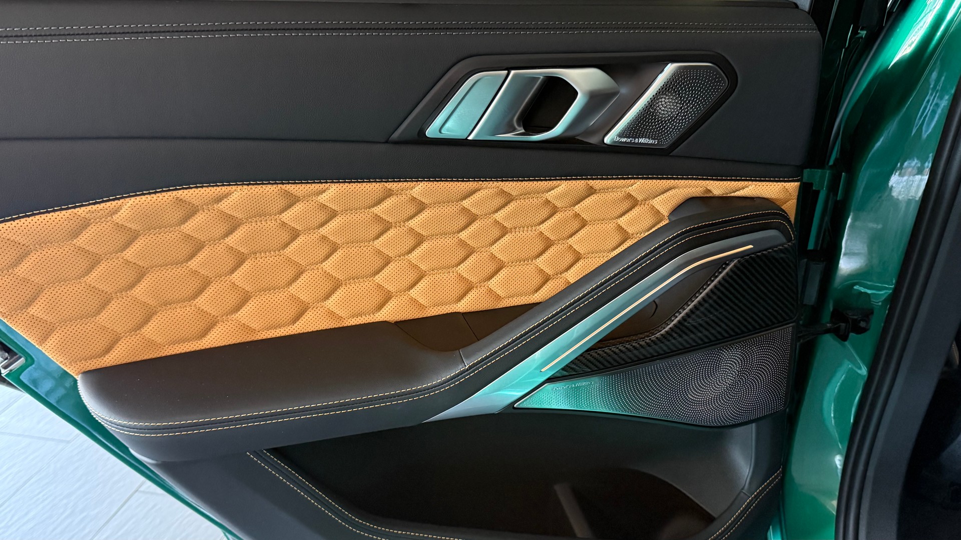 BMW X6M Competition M Individual-Fahrzeug-image-22