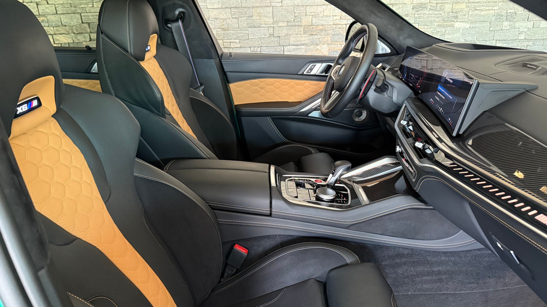 BMW X6M Competition M Individual-Fahrzeug-image-12