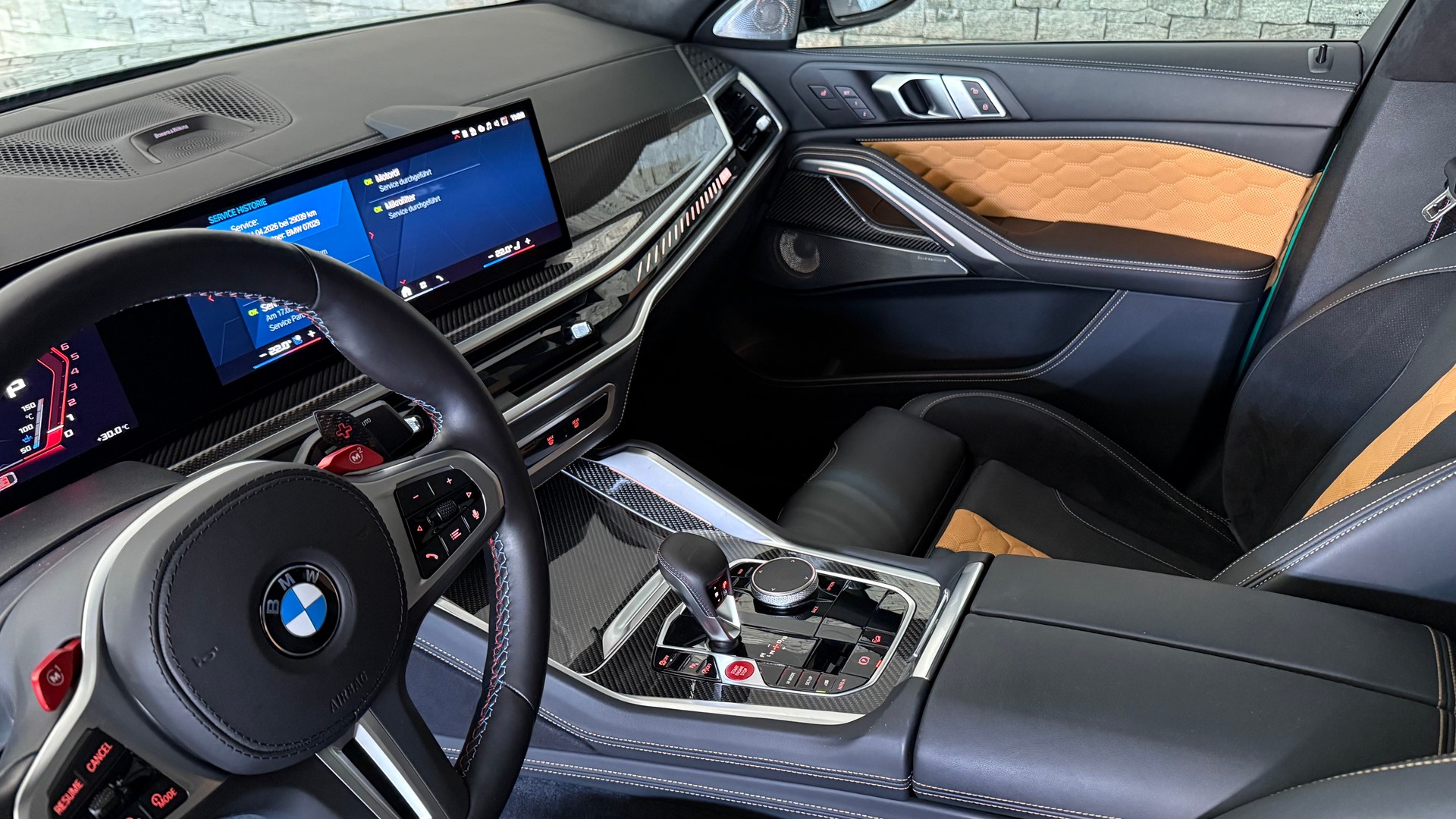 BMW X6M Competition M Individual-Fahrzeug-image-15