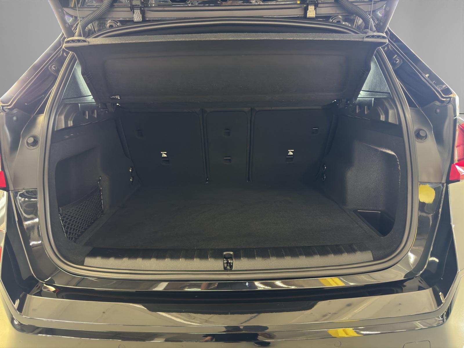 BMW X1 23i xDrive paddles-image-15