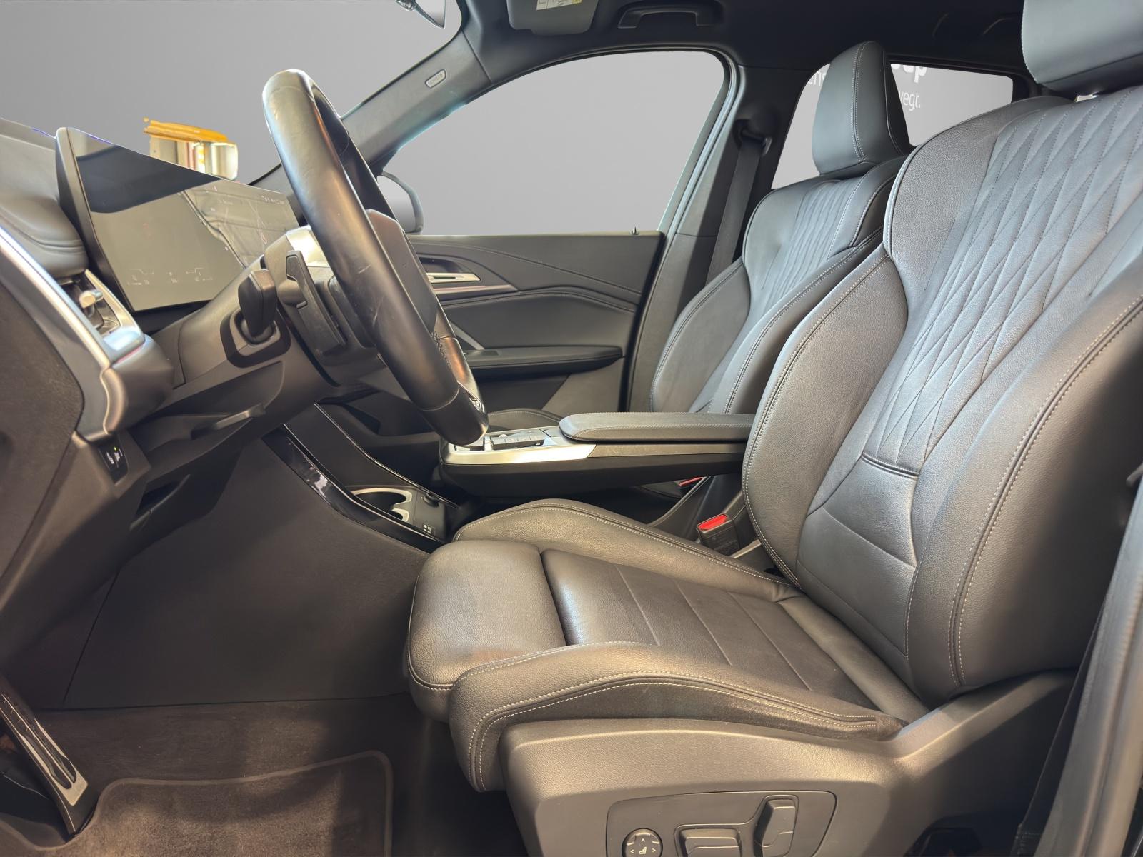 BMW X1 23i xDrive paddles-image-5