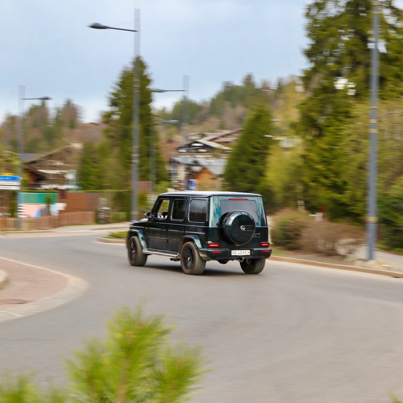 MERCEDES-BENZ G 63 AMG-image-2