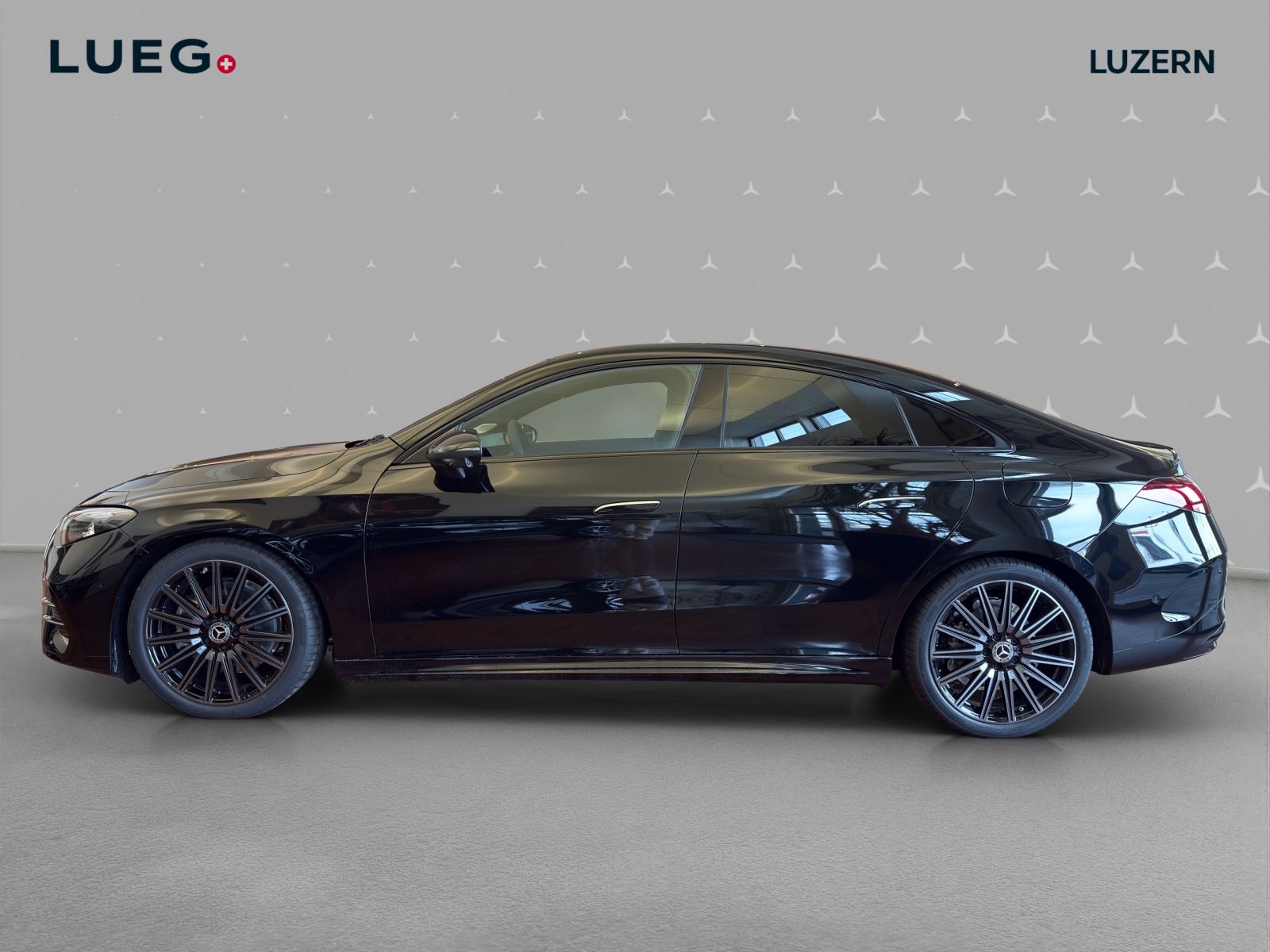 MERCEDES-BENZ CLA 220 8G-DCT 4Matic-image-1