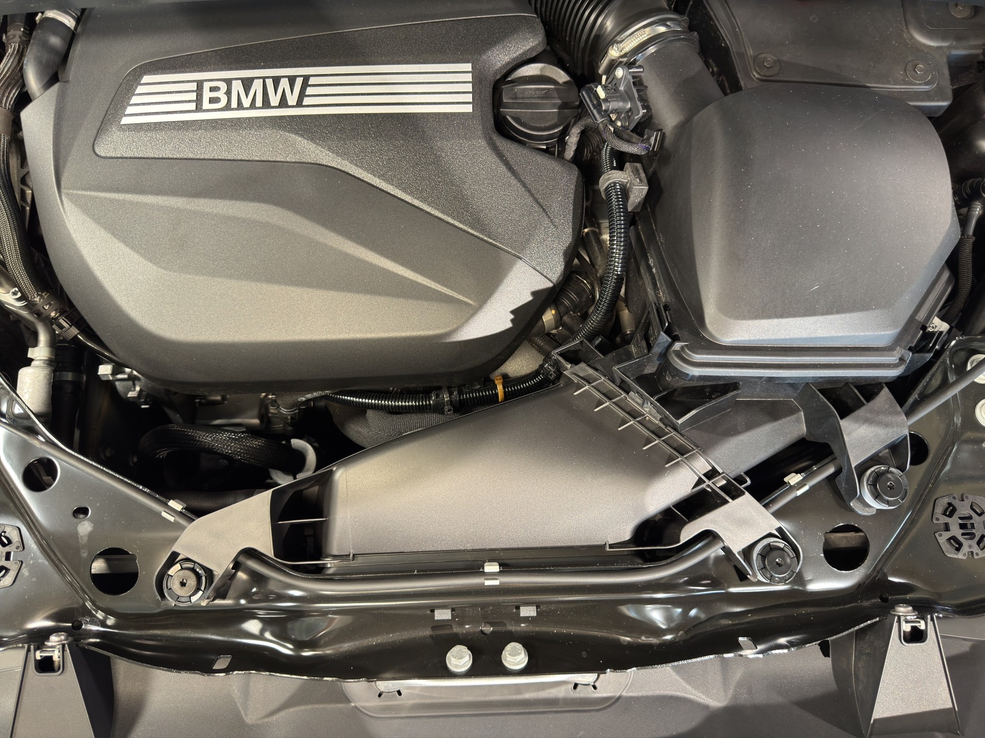 BMW X1 23d xDrive-image-21