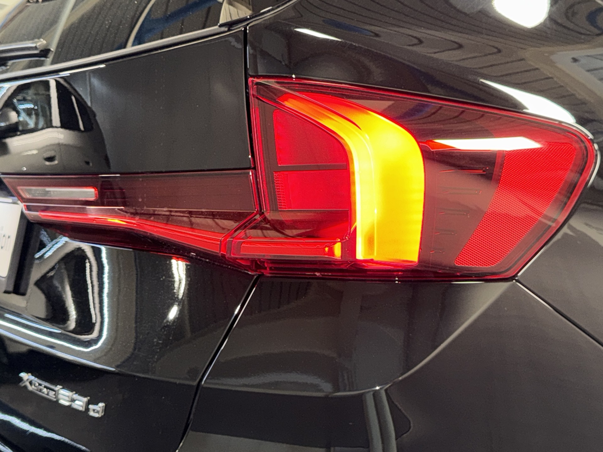 BMW X1 23d xDrive-image-5