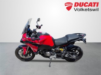 DUCATI TRAVEL-showroom-element-2