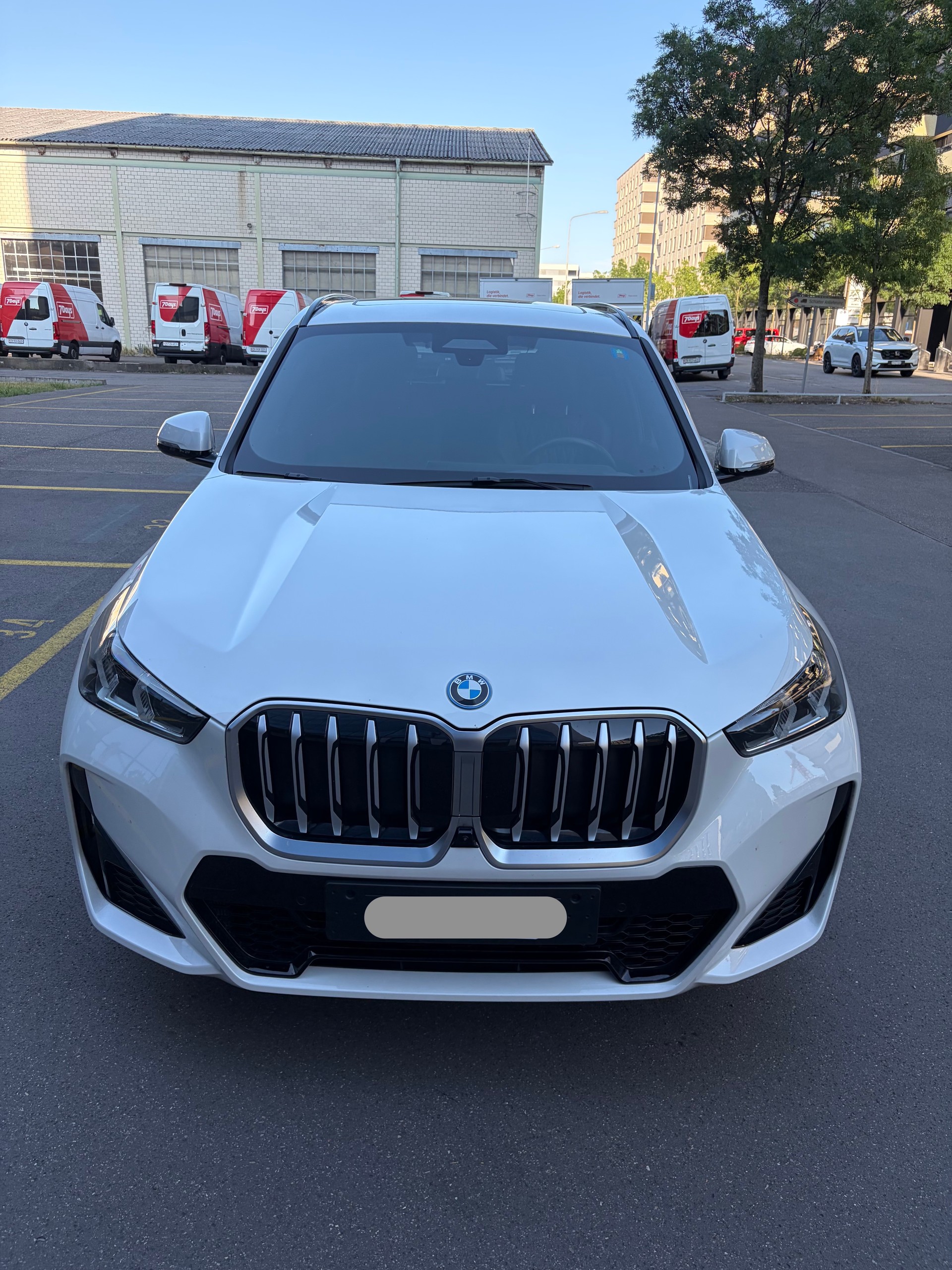 BMW xDrive 25e M Sport-image-0