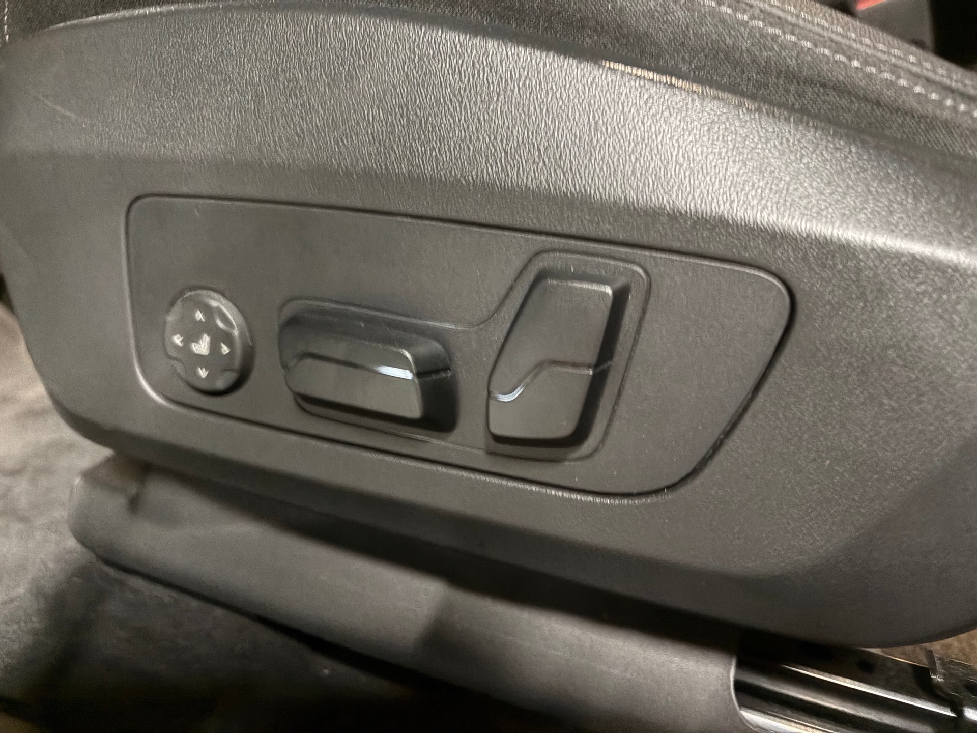 BMW xDrive 25e M Sport-image-9