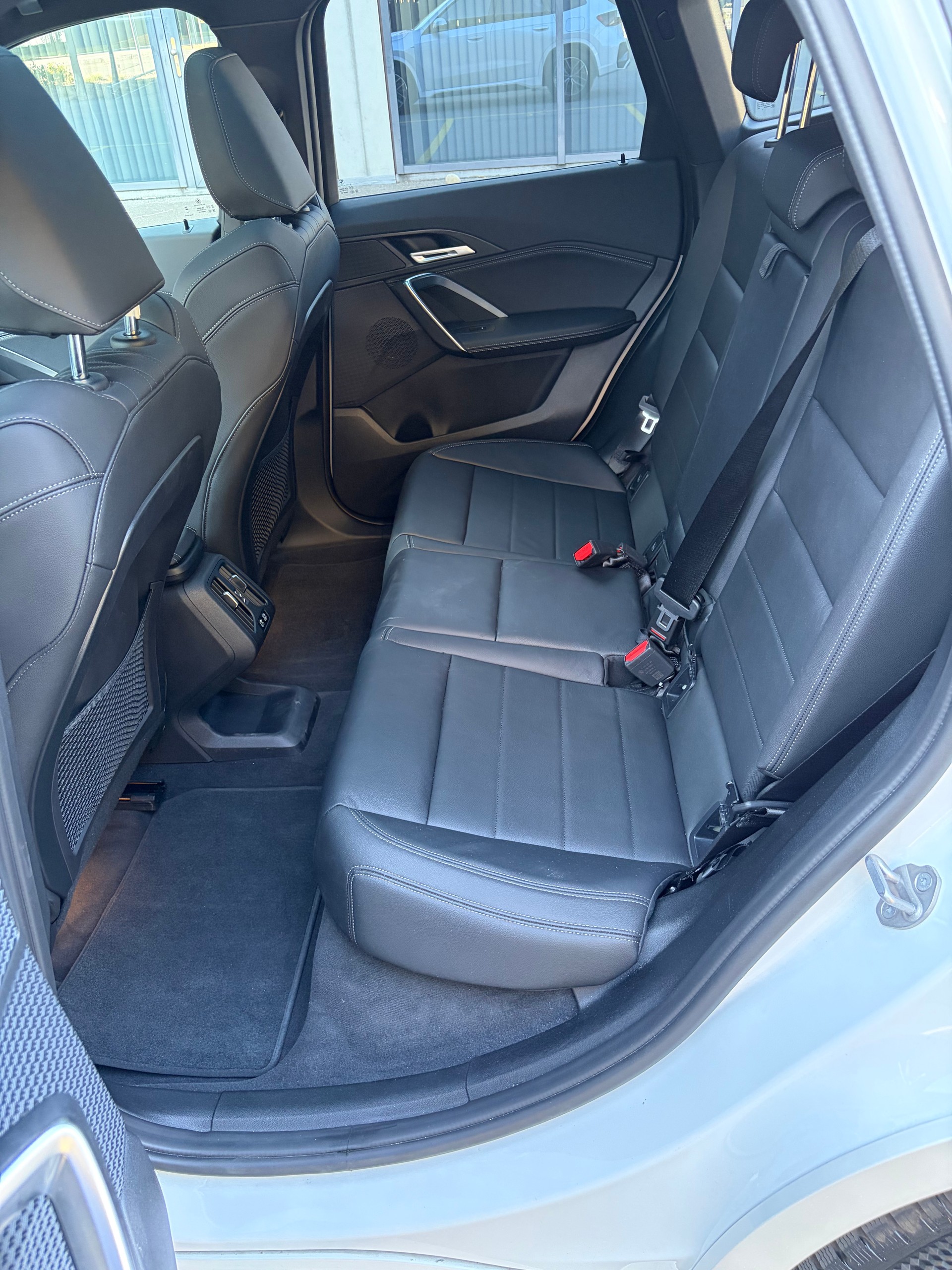 BMW xDrive 25e M Sport-image-11