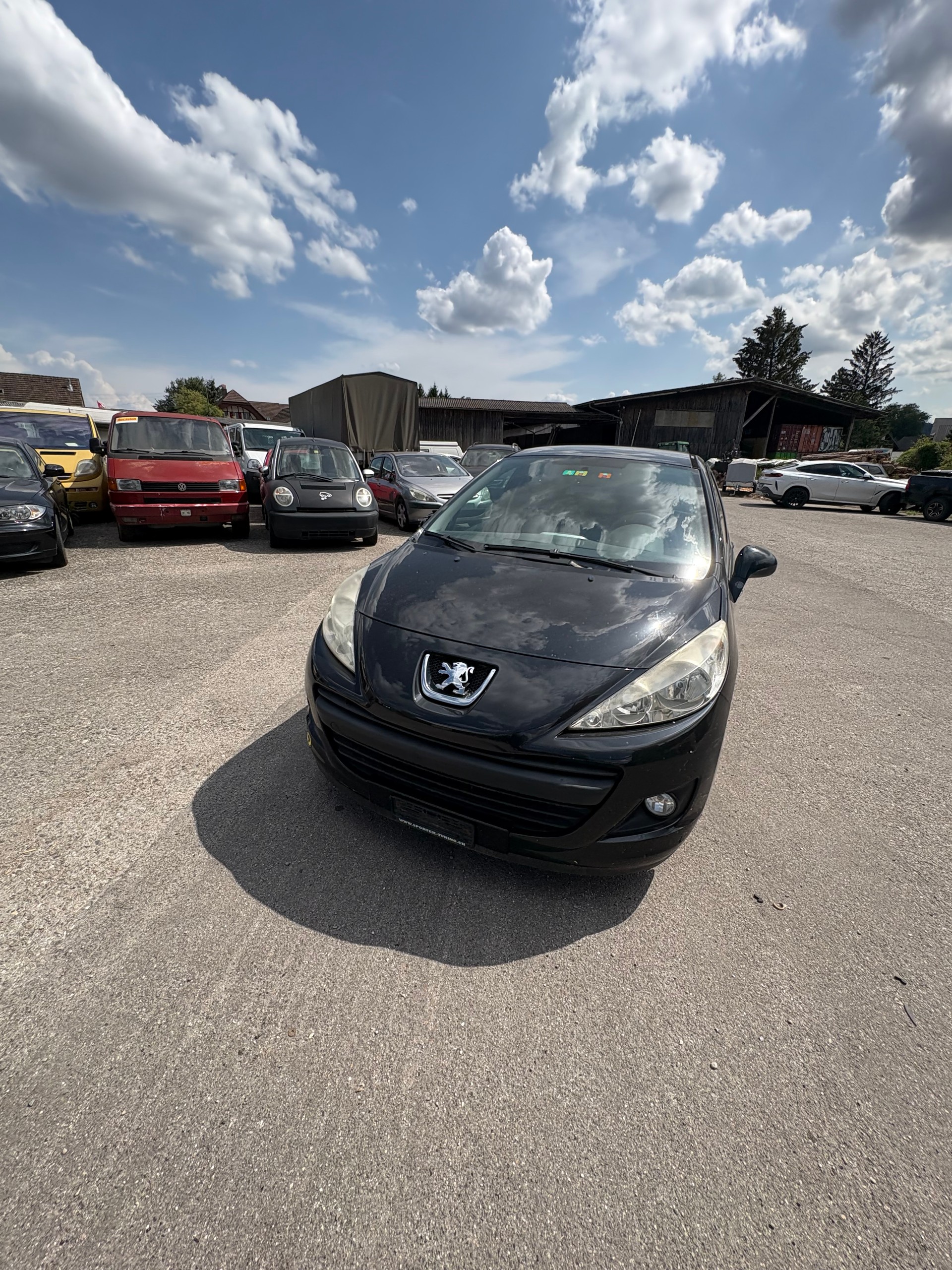 PEUGEOT 207 1.4 16V Swiss Edition-image-7