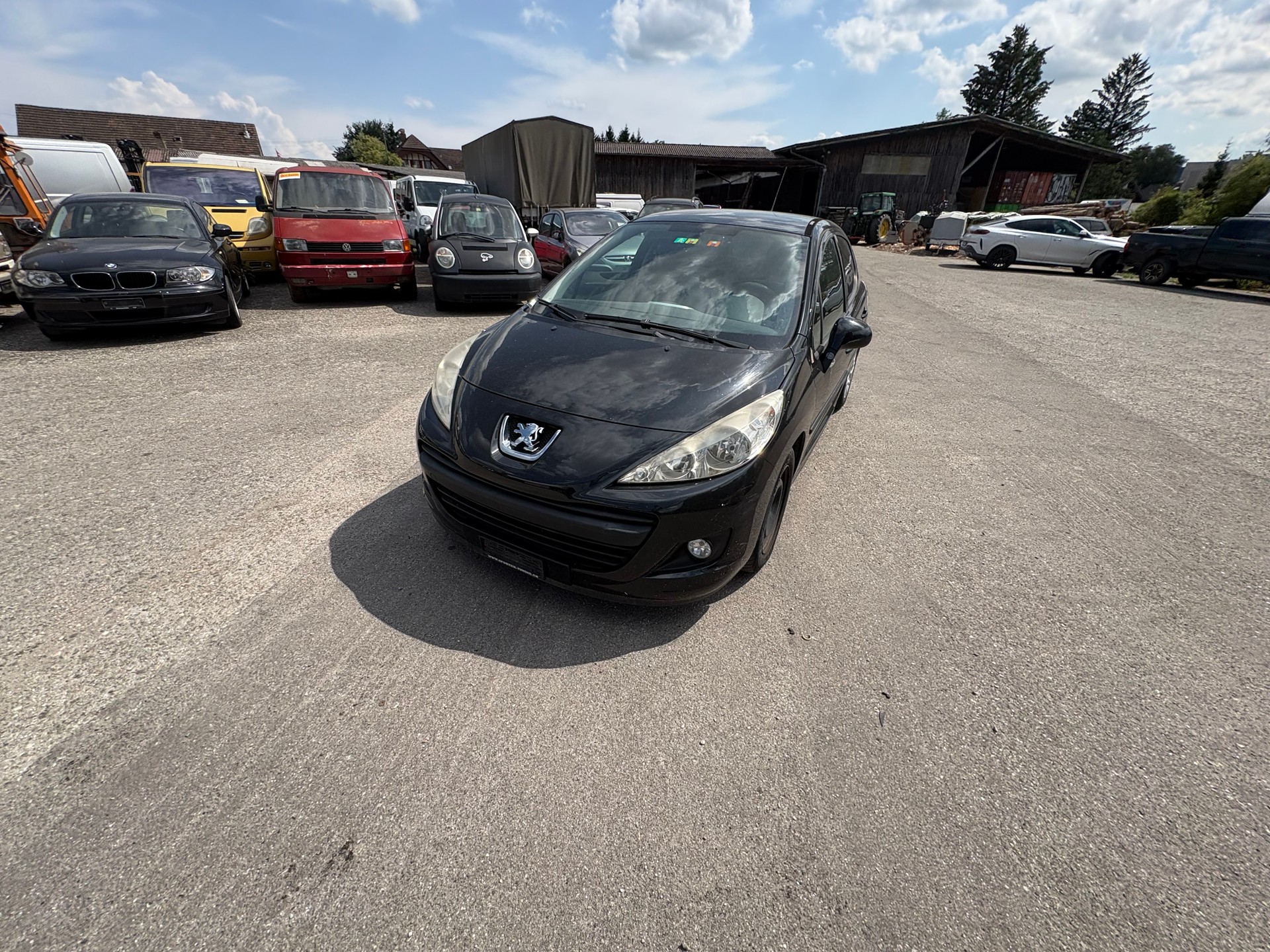 PEUGEOT 207 1.4 16V Swiss Edition-image-0