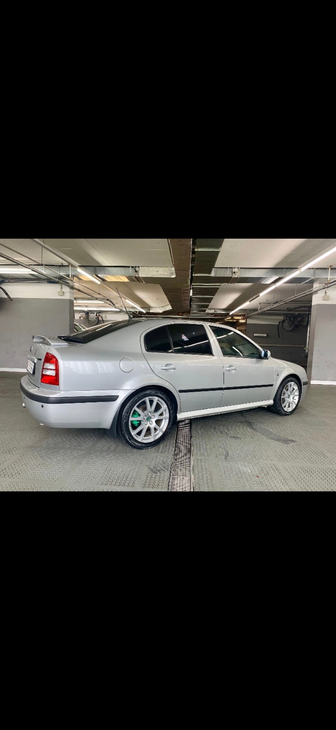 SKODA 1.8 Turbo 180 RS-image-1