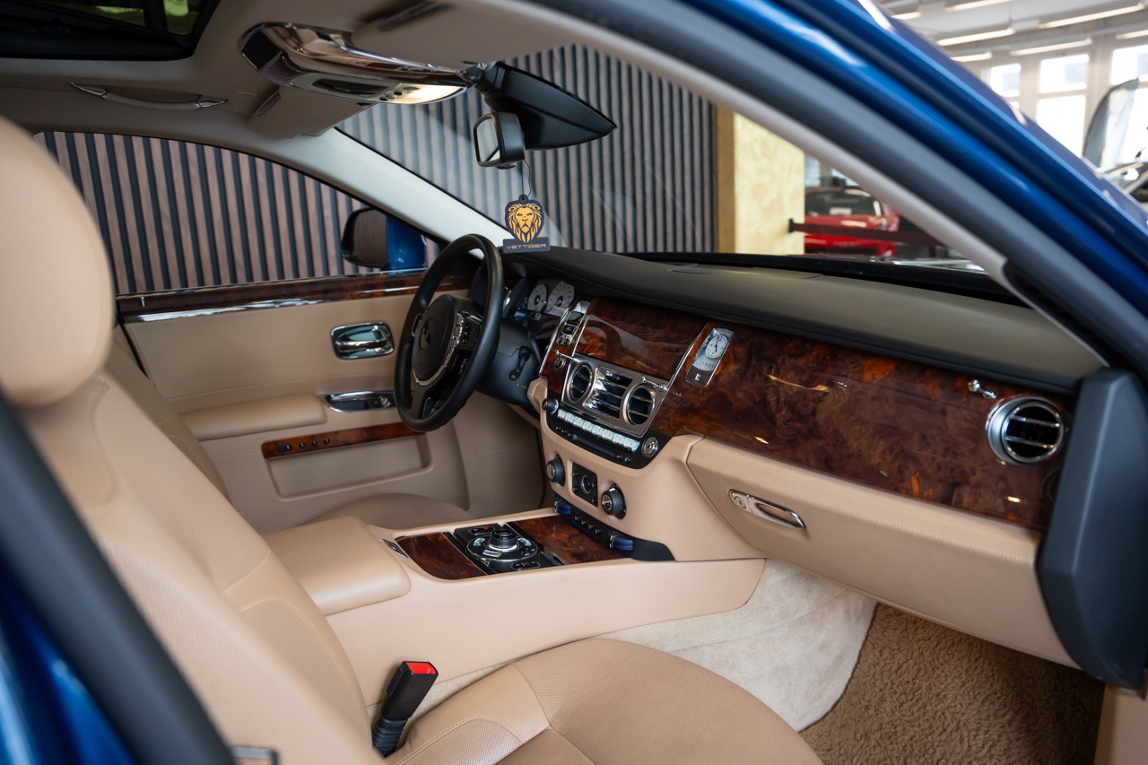 ROLLS-ROYCE Ghost 6.6 V12-image-14