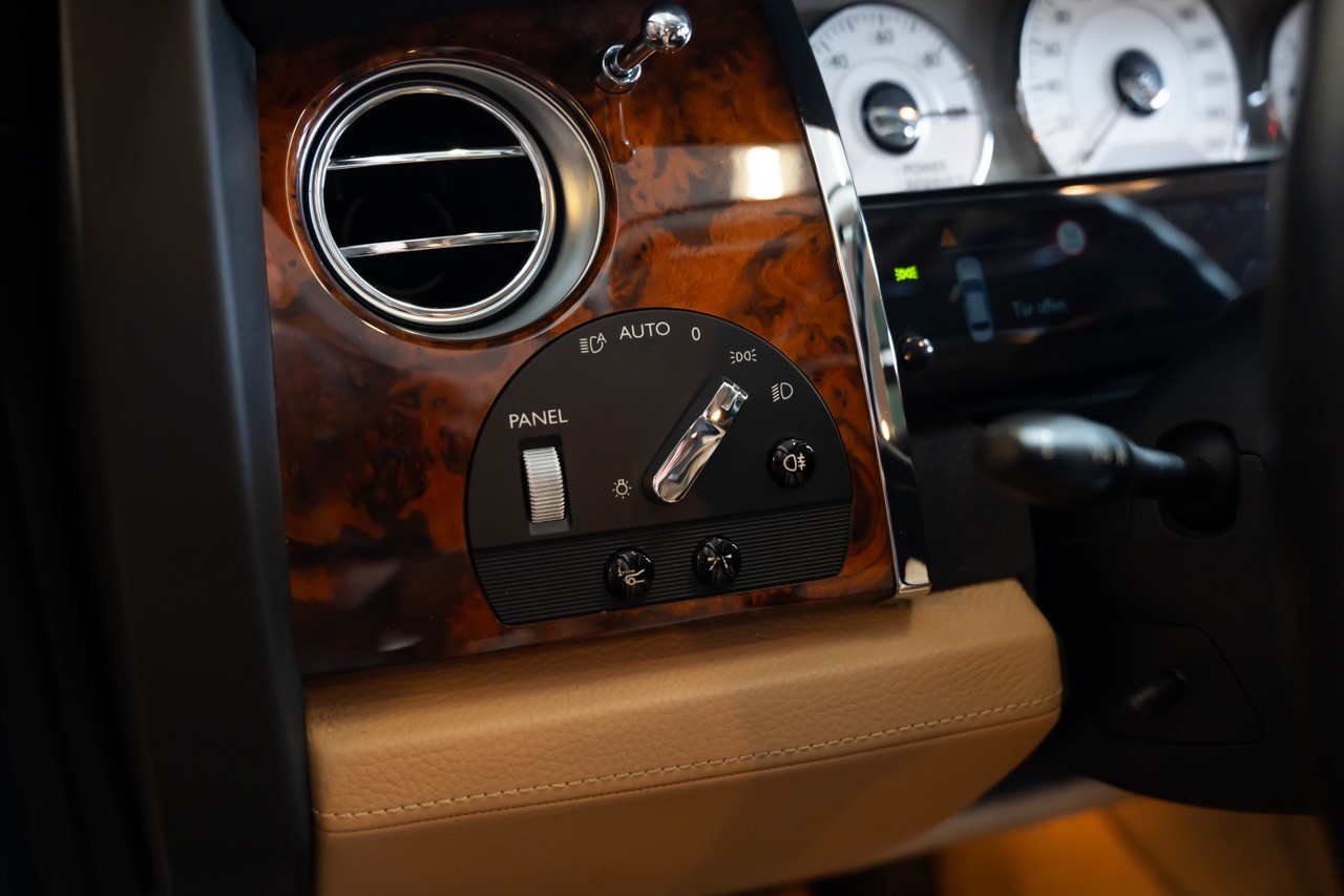 ROLLS-ROYCE Ghost 6.6 V12-image-35