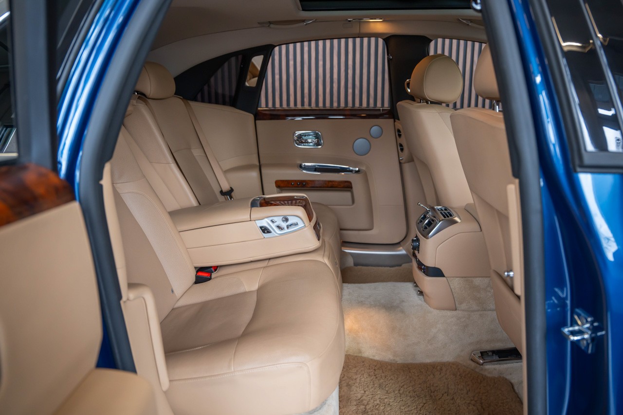 ROLLS-ROYCE Ghost 6.6 V12-image-17