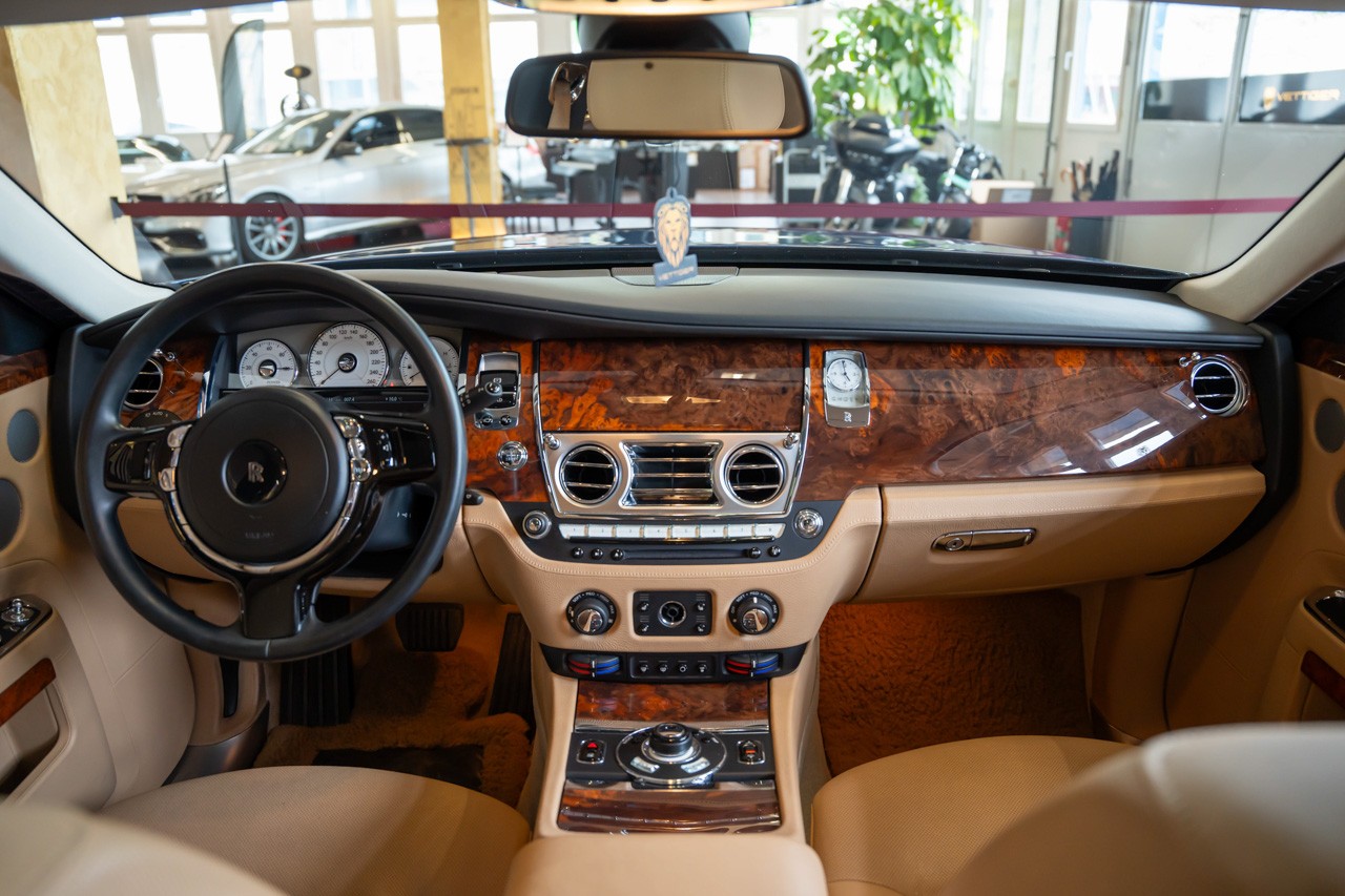 ROLLS-ROYCE Ghost 6.6 V12-image-11