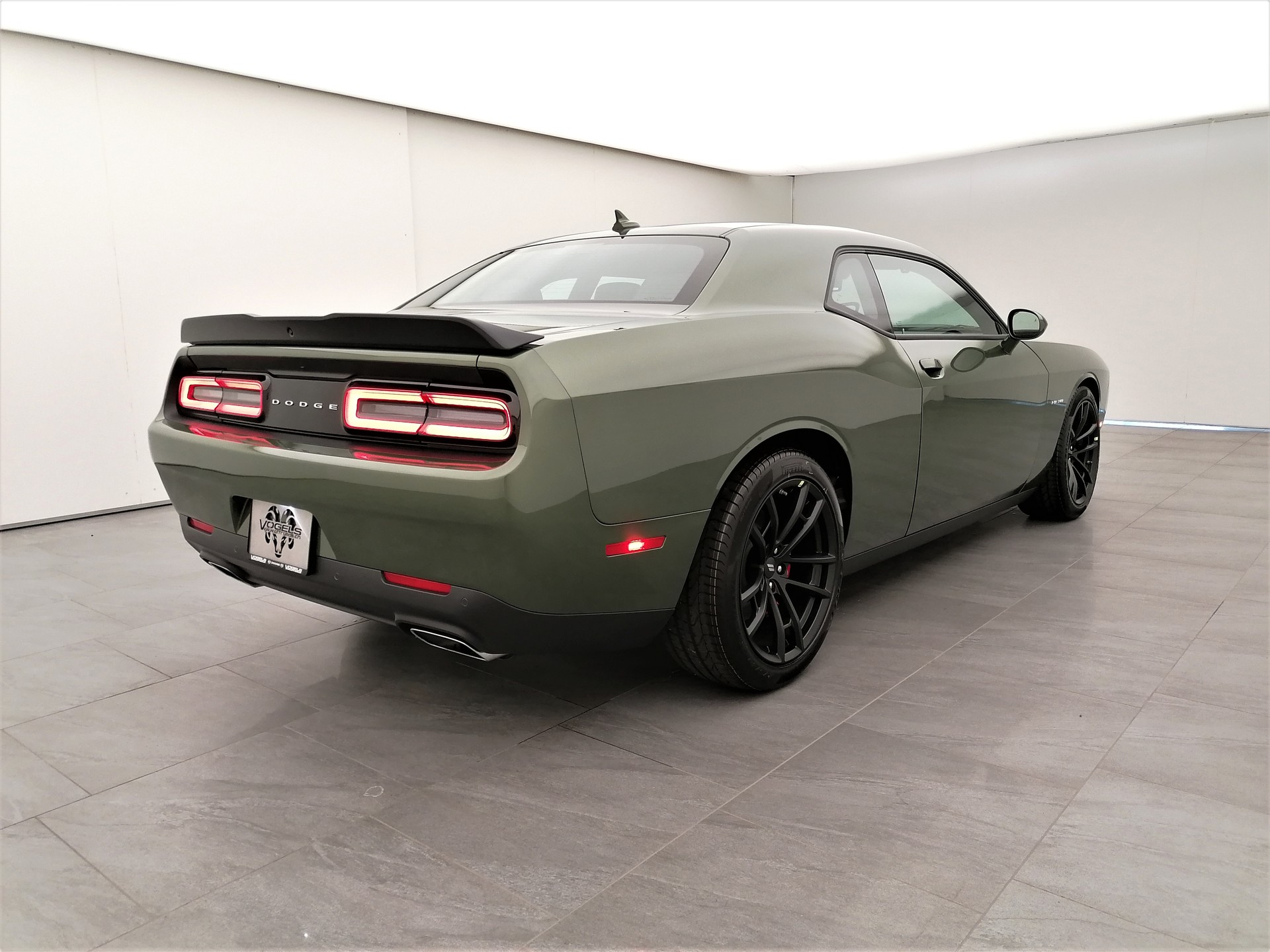 DODGE Challenger 5.7 R/T Shaker-image-3
