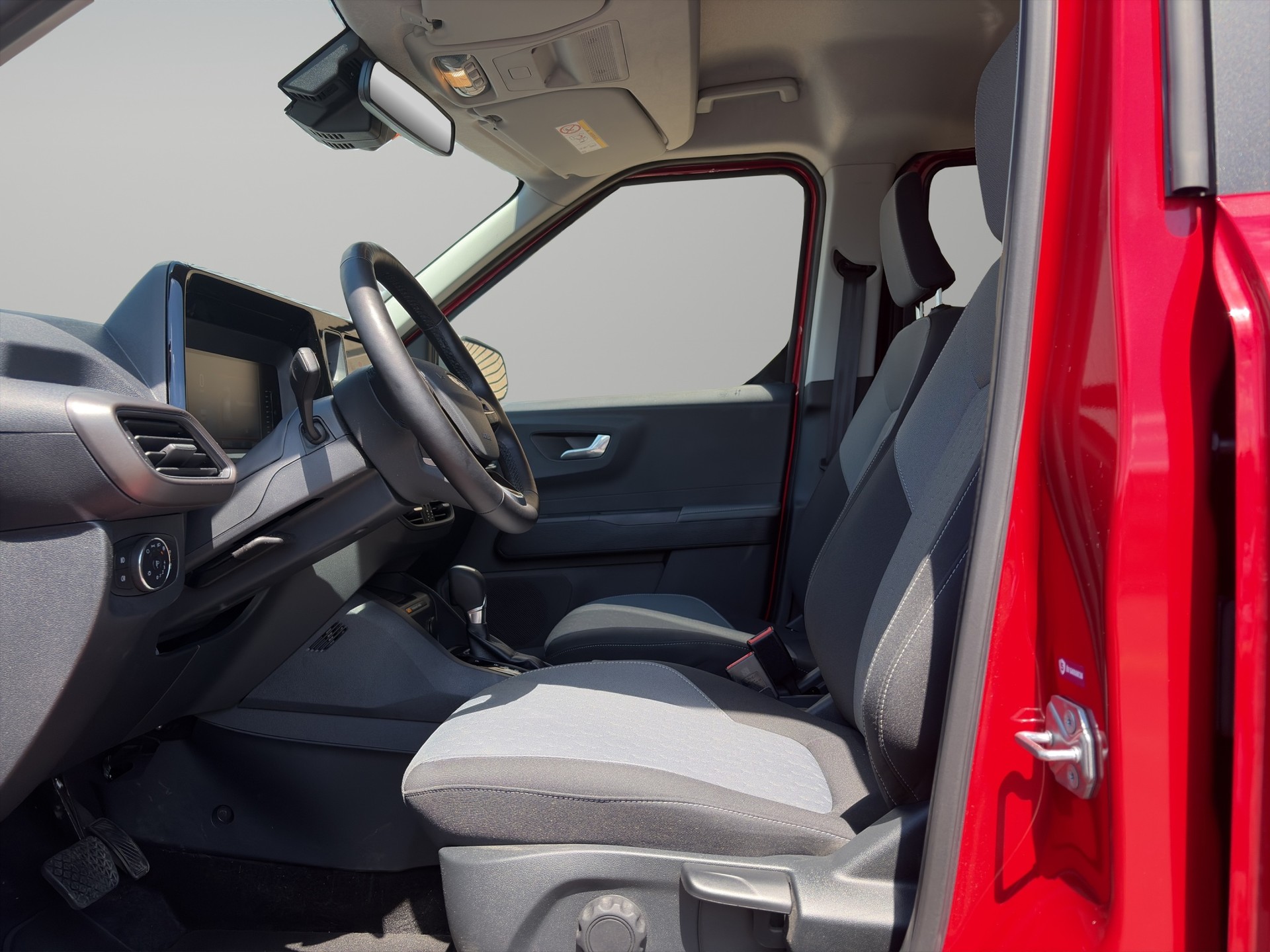 FORD Tourneo Courier 1.0 EcoBoost Titanium-image-3