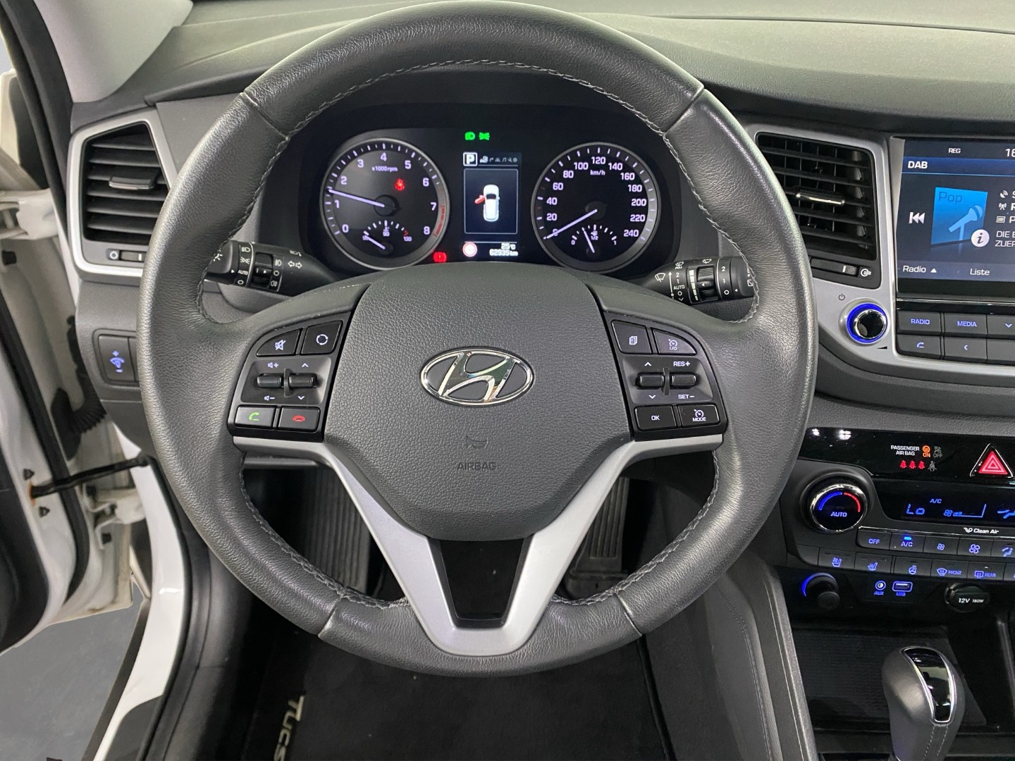 HYUNDAI Tucson 1.6 TGDI Amplia 4WD DCT-image-11