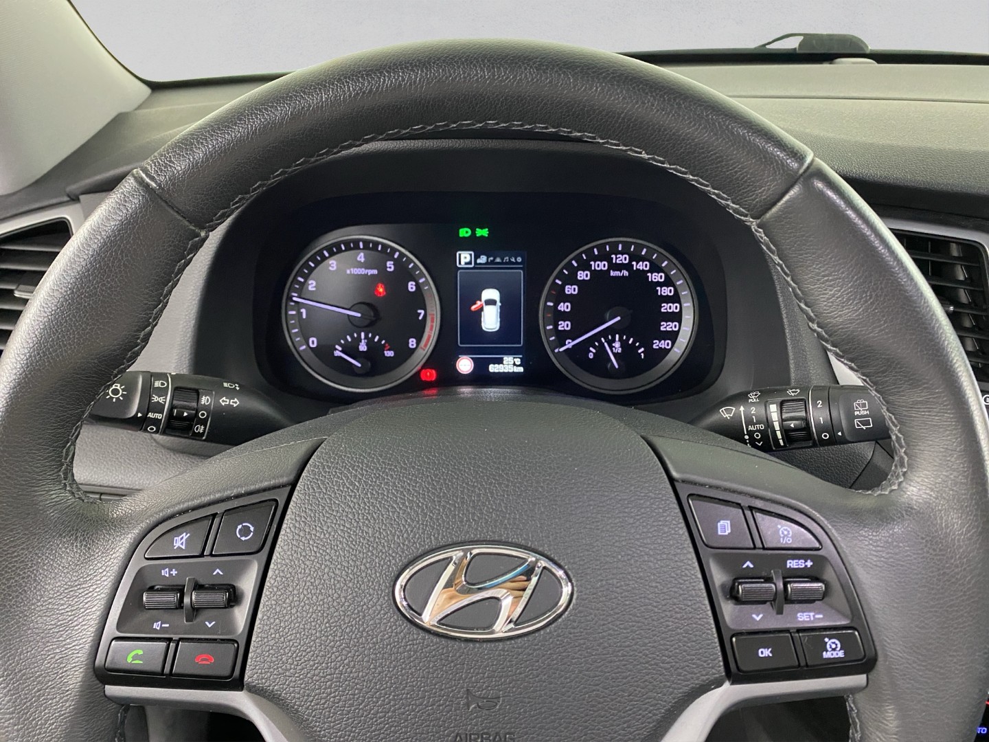 HYUNDAI Tucson 1.6 TGDI Amplia 4WD DCT-image-12