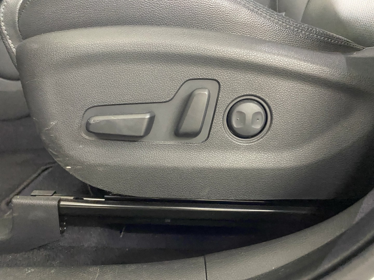 HYUNDAI Tucson 1.6 TGDI Amplia 4WD DCT-image-18