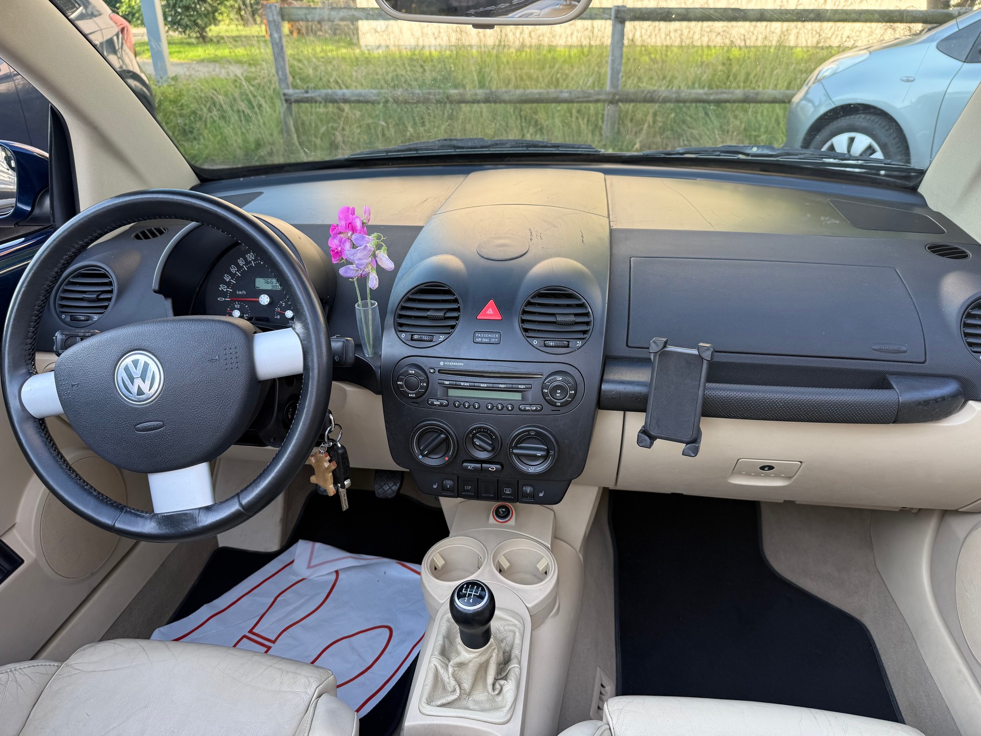 VW Beetle Cabrio 1.8 T-image-10