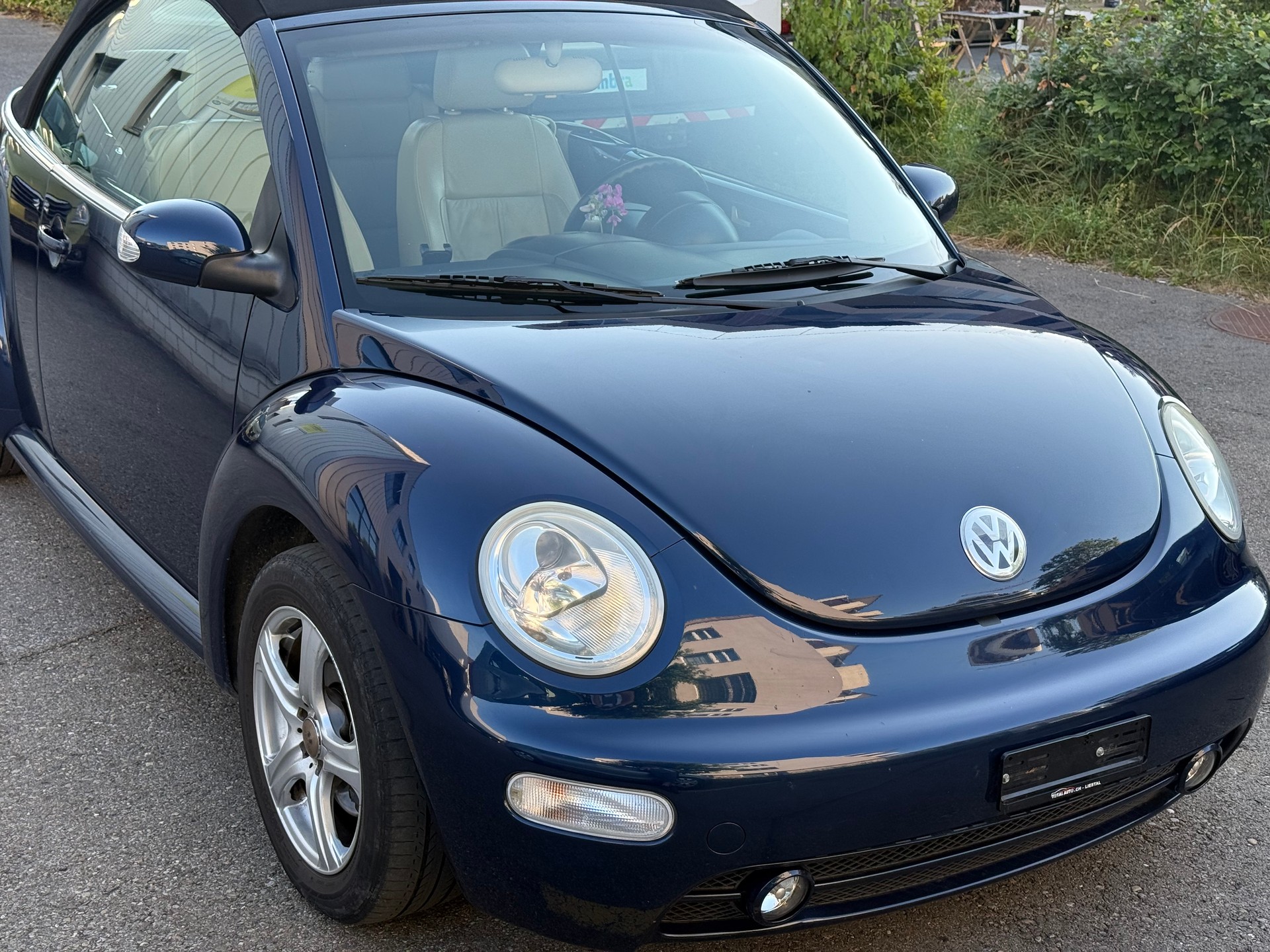 VW Beetle Cabrio 1.8 T-image-2