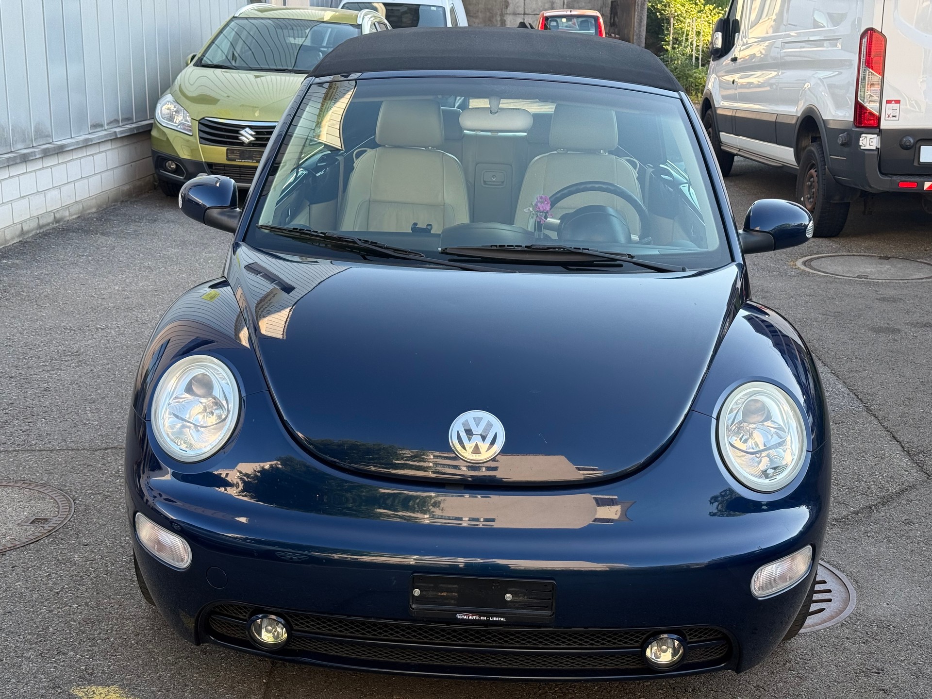 VW Beetle Cabrio 1.8 T-image-1