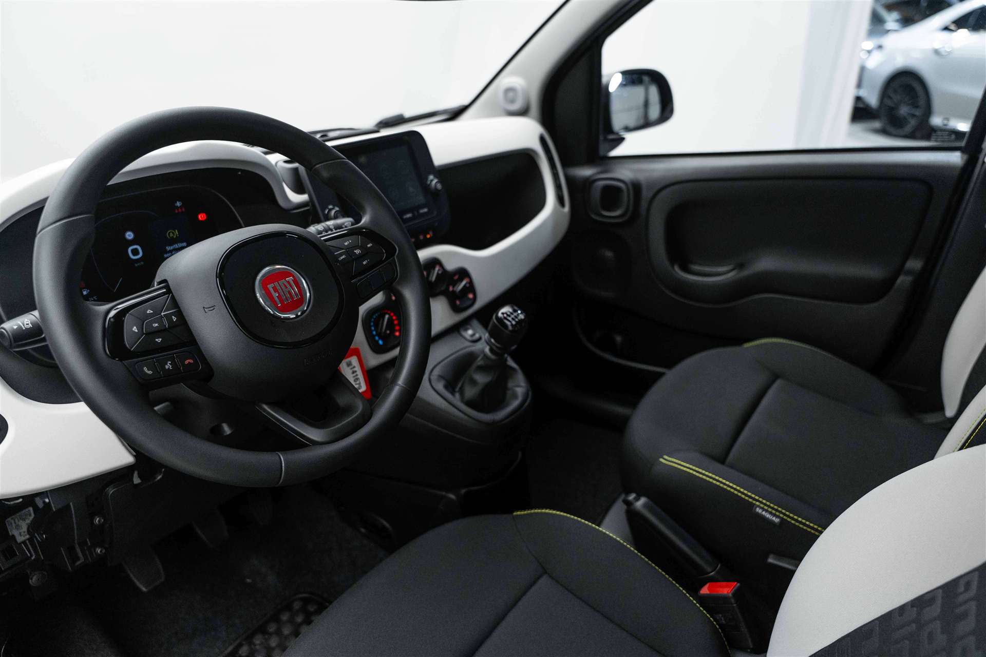FIAT Panda Pandina Cross 1.0 MHEV NEW-image-7