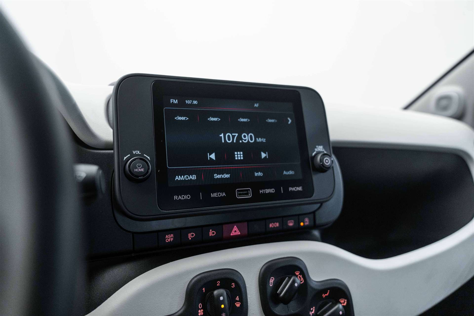 FIAT Panda Pandina Cross 1.0 MHEV NEW-image-16