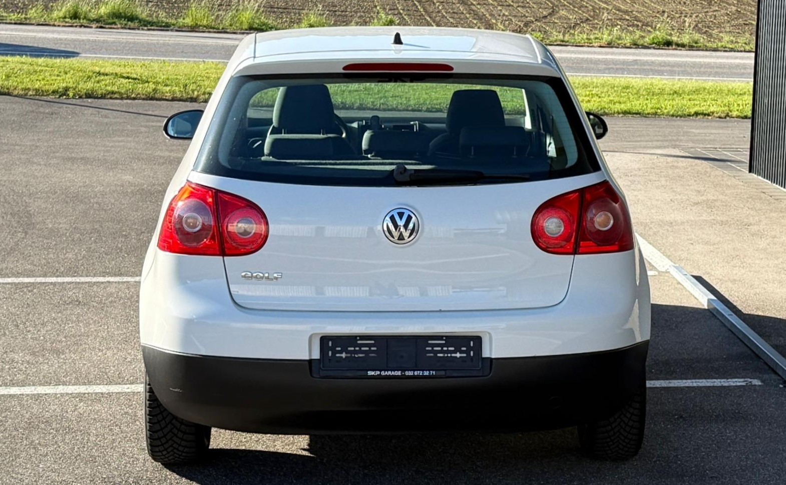 VW Golf 1.6 FSI Trendline-image-3