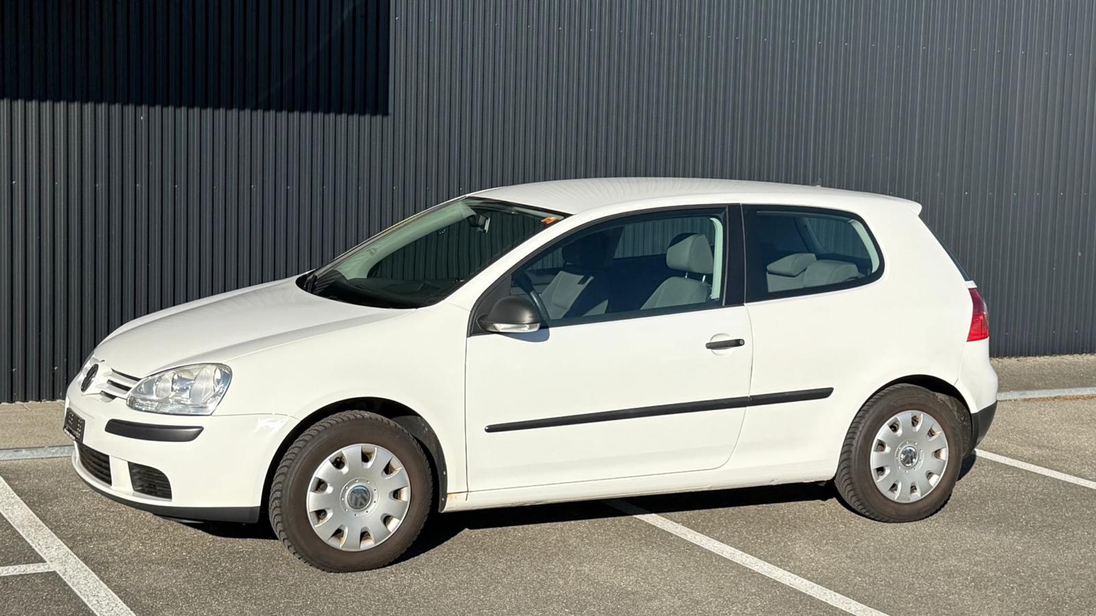 VW Golf 1.6 FSI Trendline-image-9
