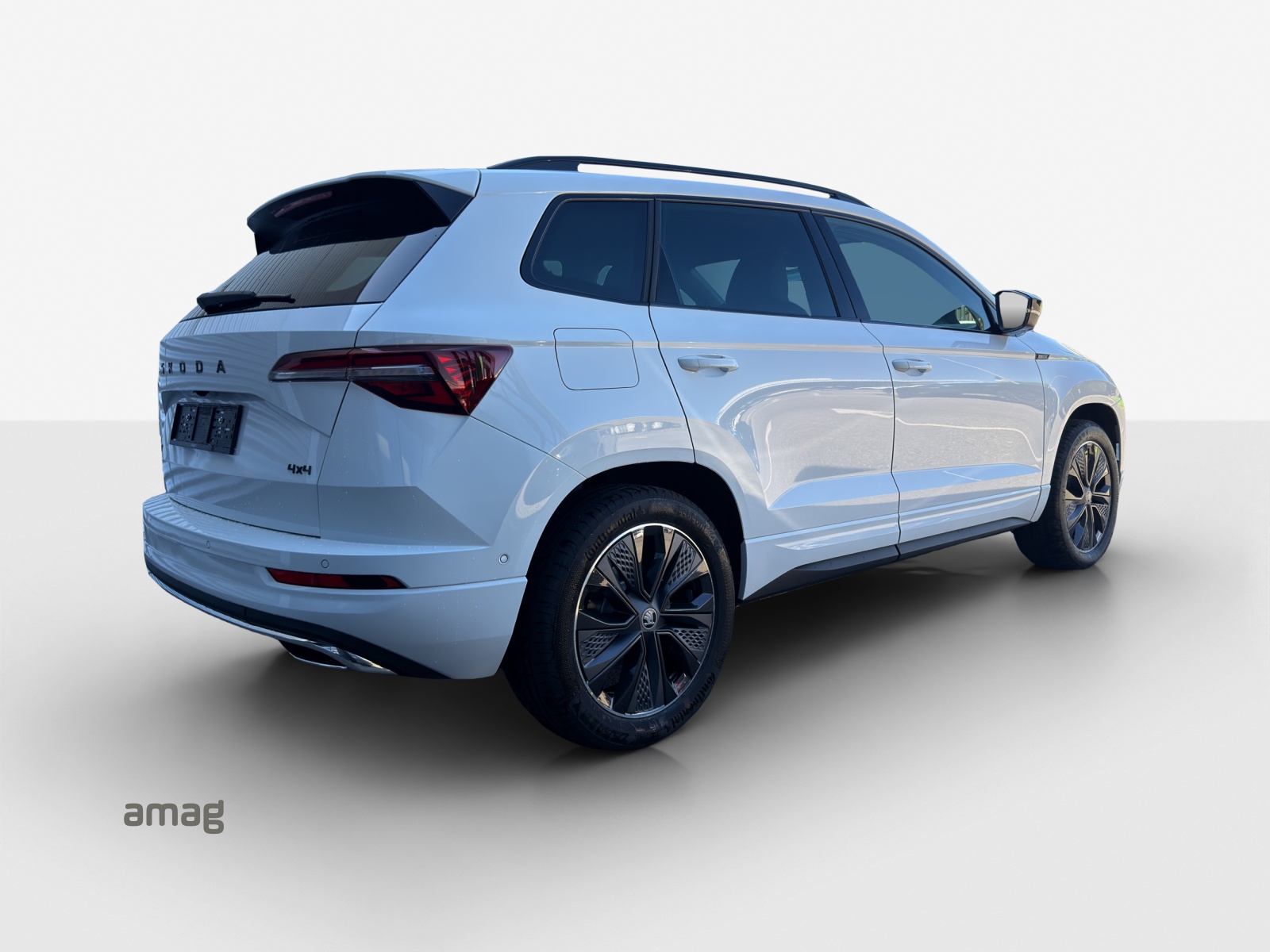 SKODA Karoq Sportline 2.0TSI 190PS 7DSG 4X4-image-4