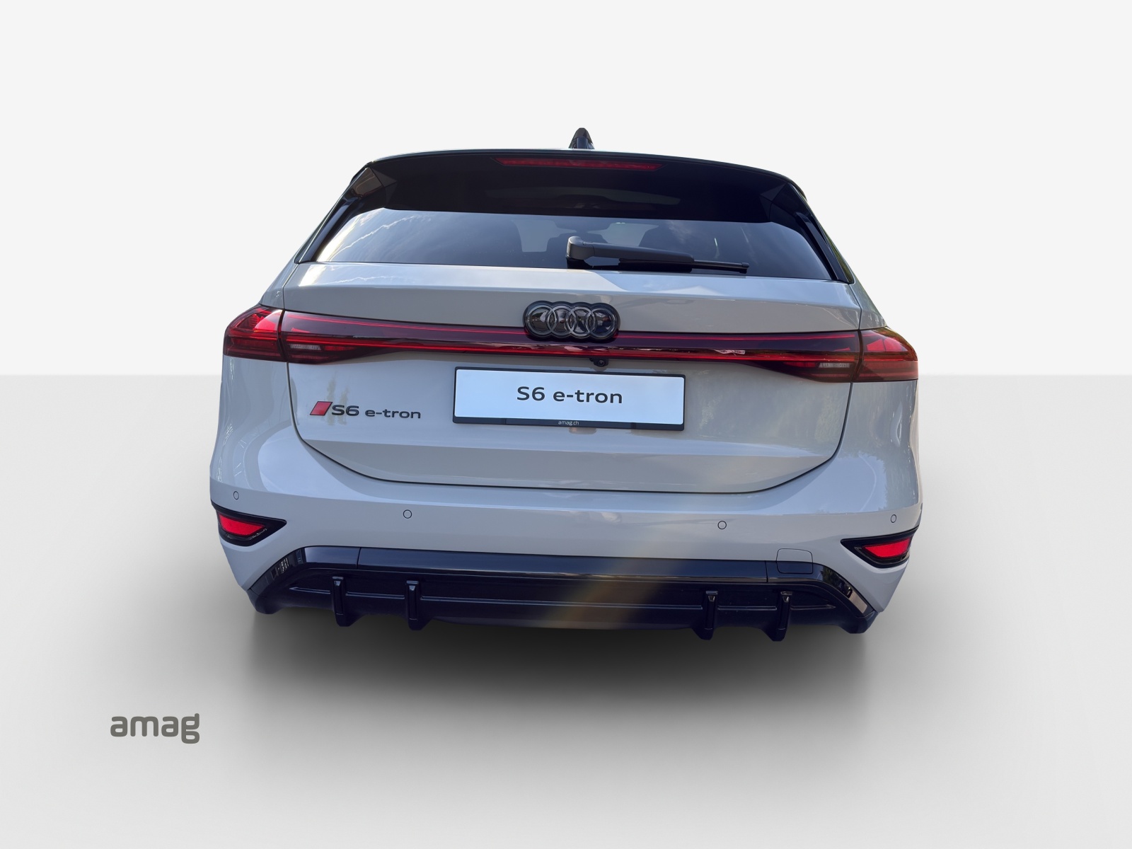 AUDI S6 Avant e-tron quattro-image-6