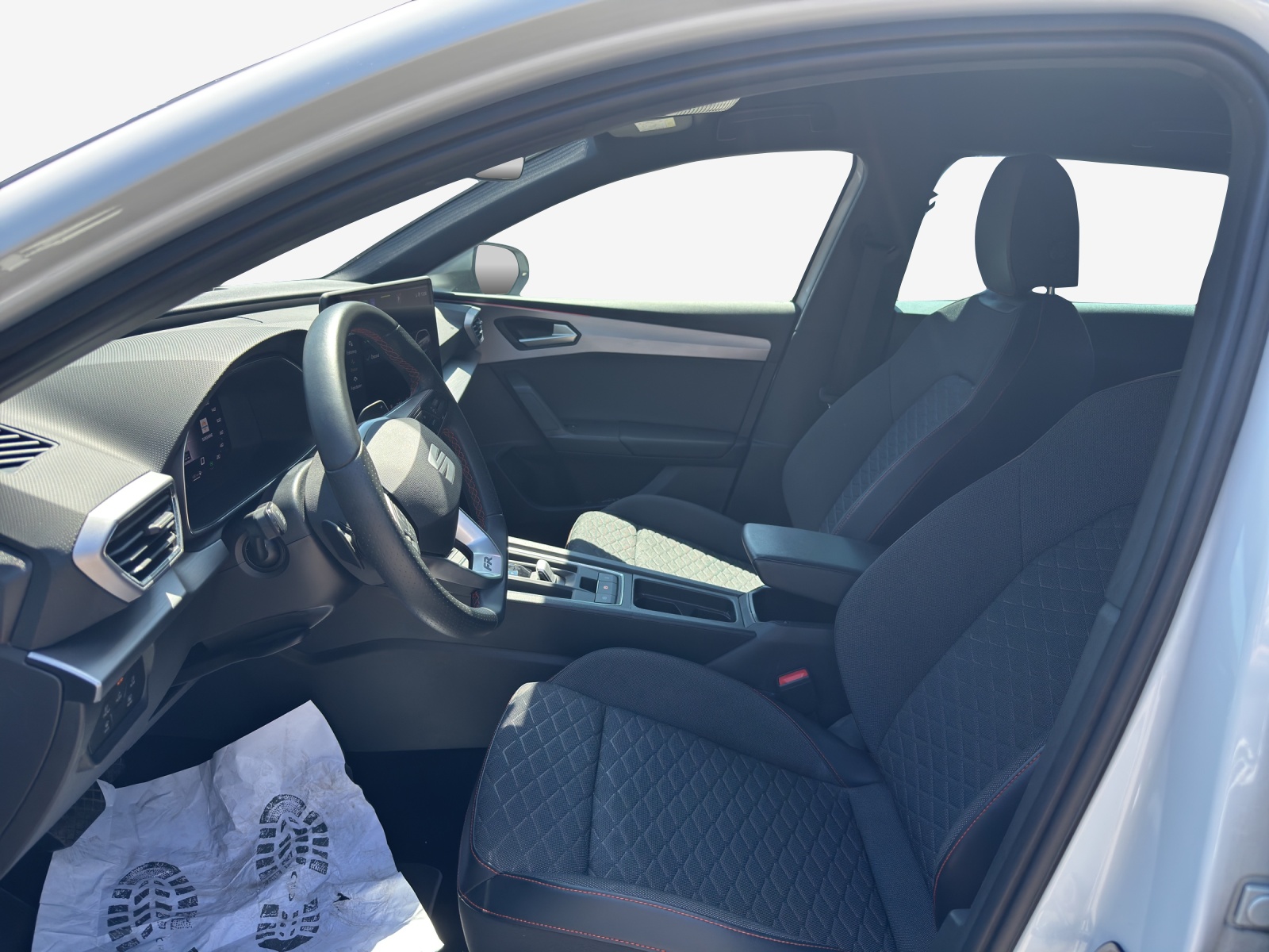 SEAT Leon ST 1.5 eHybrid pHEV DSG FR-image-7