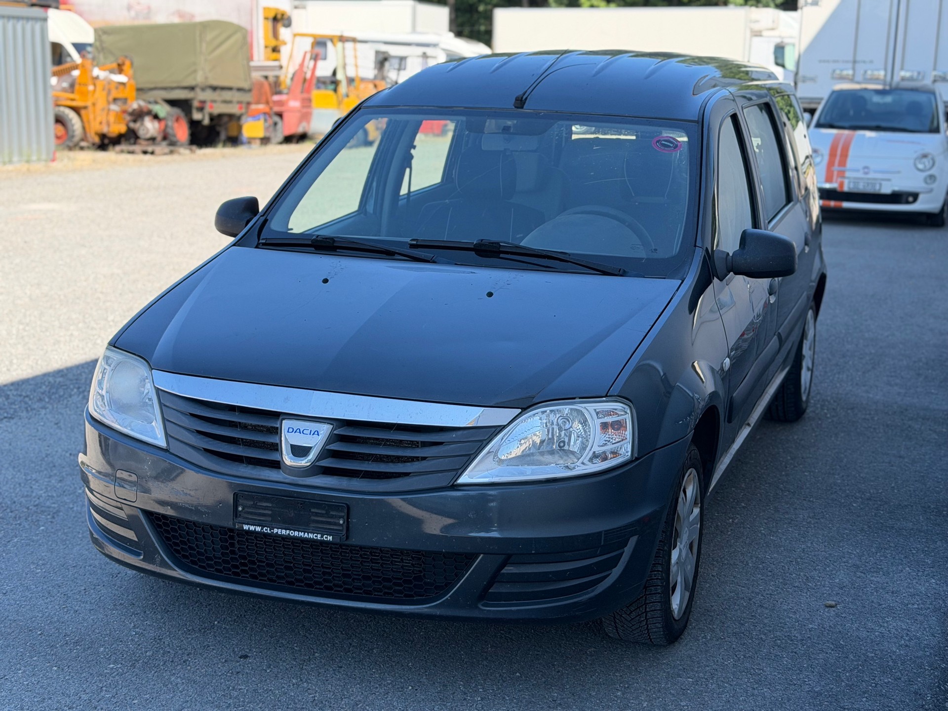 DACIA Logan 1.6 Ambiance-image-3