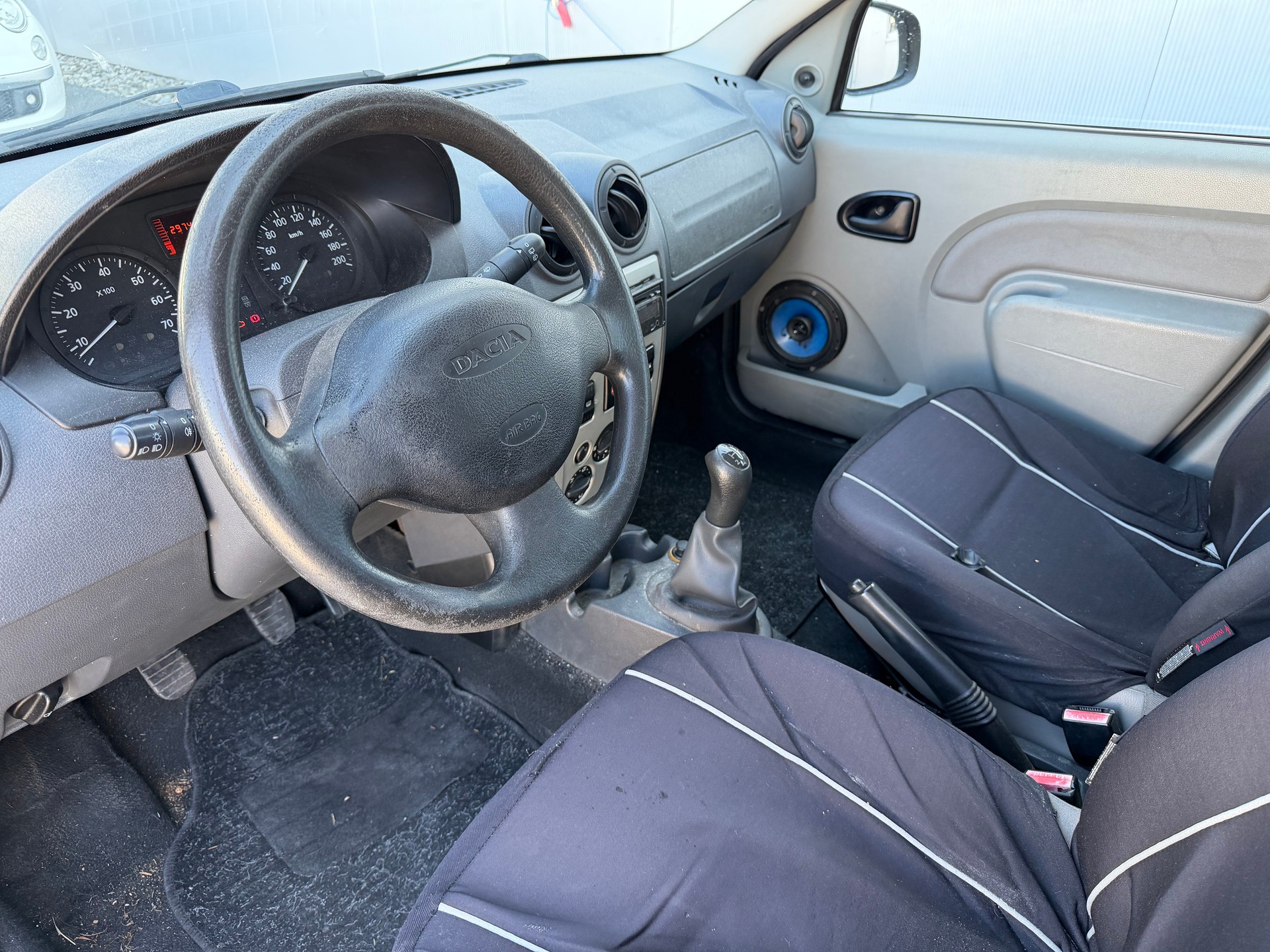 DACIA Logan 1.6 Ambiance-image-10