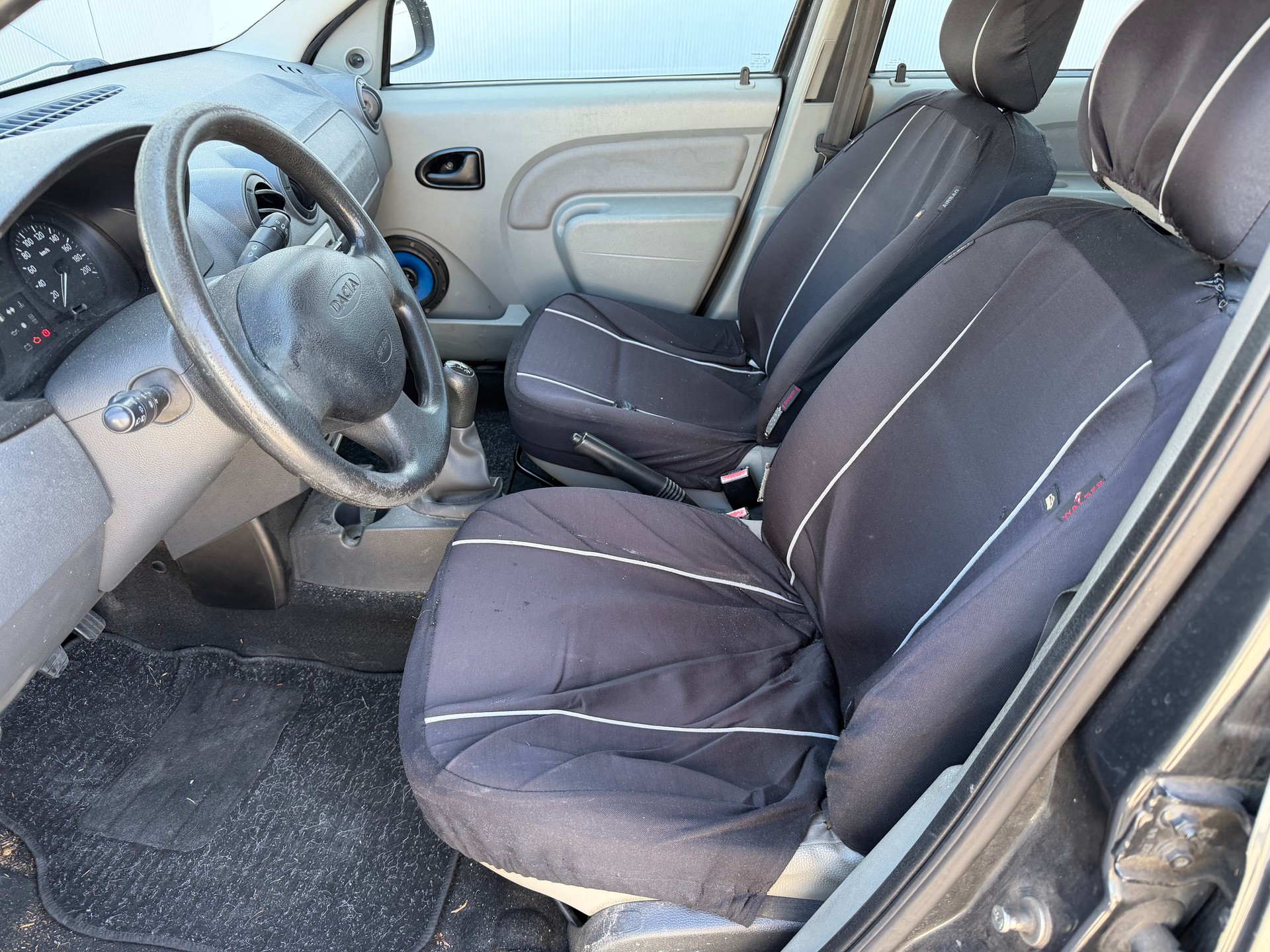 DACIA Logan 1.6 Ambiance-image-11