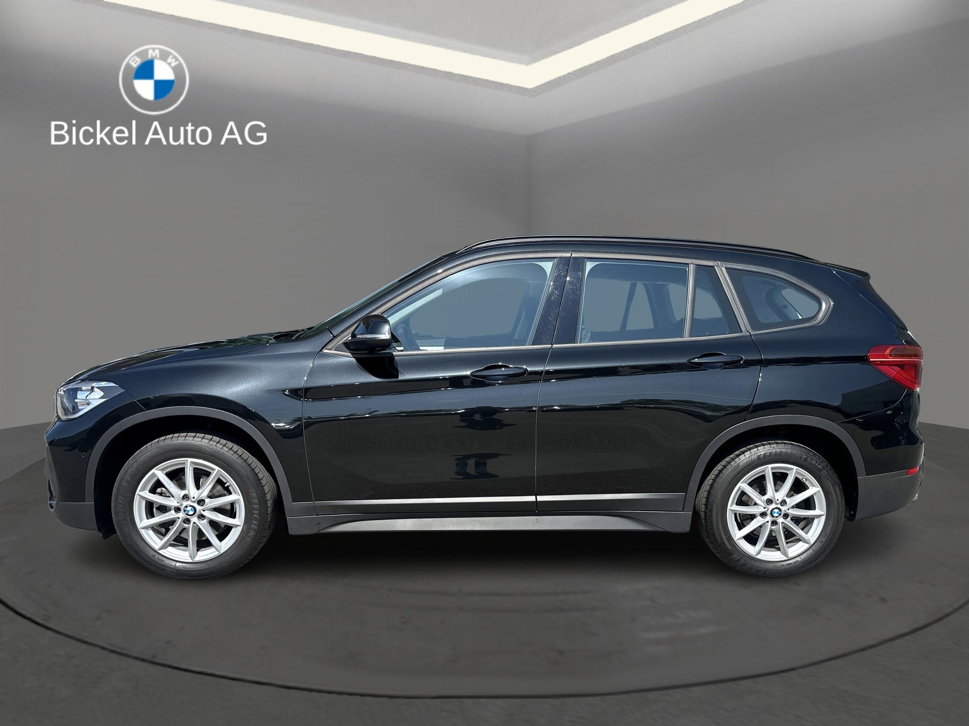 BMW X1 xDrive 18d-image-2