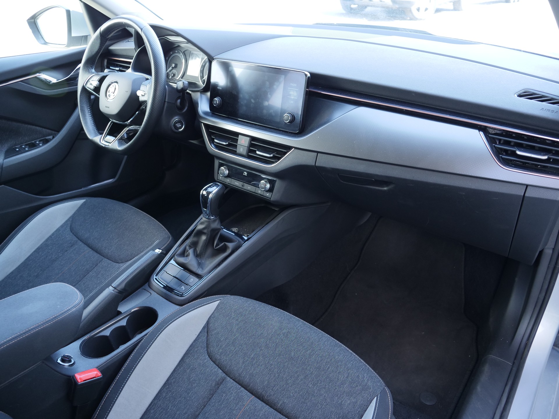 SKODA Kamiq 1.5 TSI ACT Style DSG-image-8