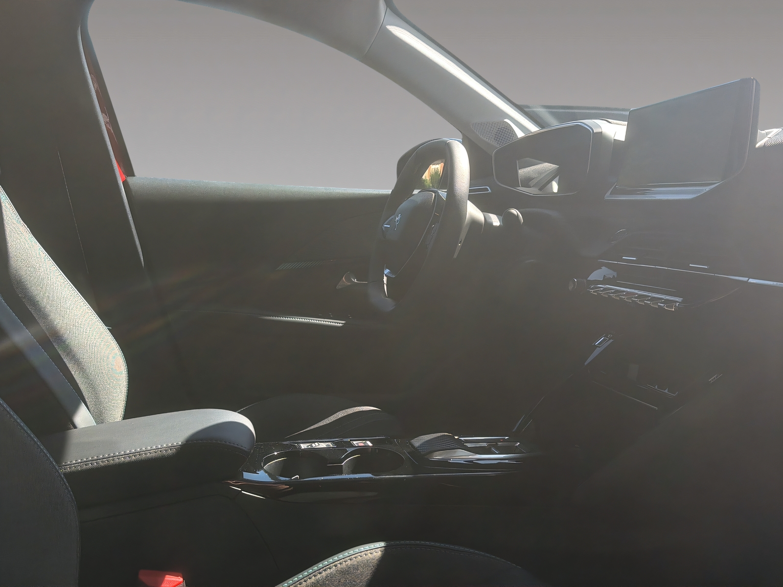 PEUGEOT 208 e-Allure Pack-image-10