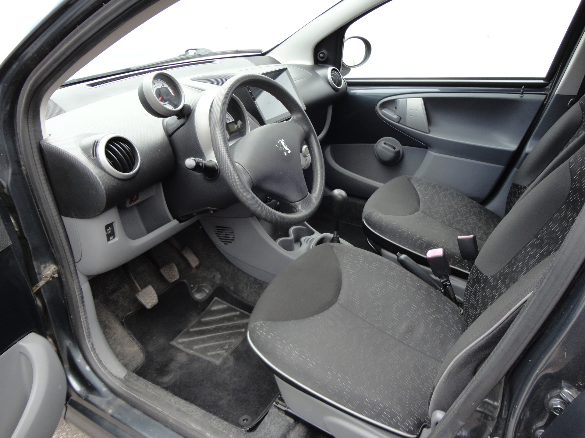 PEUGEOT 1.0 Trendy-image-6