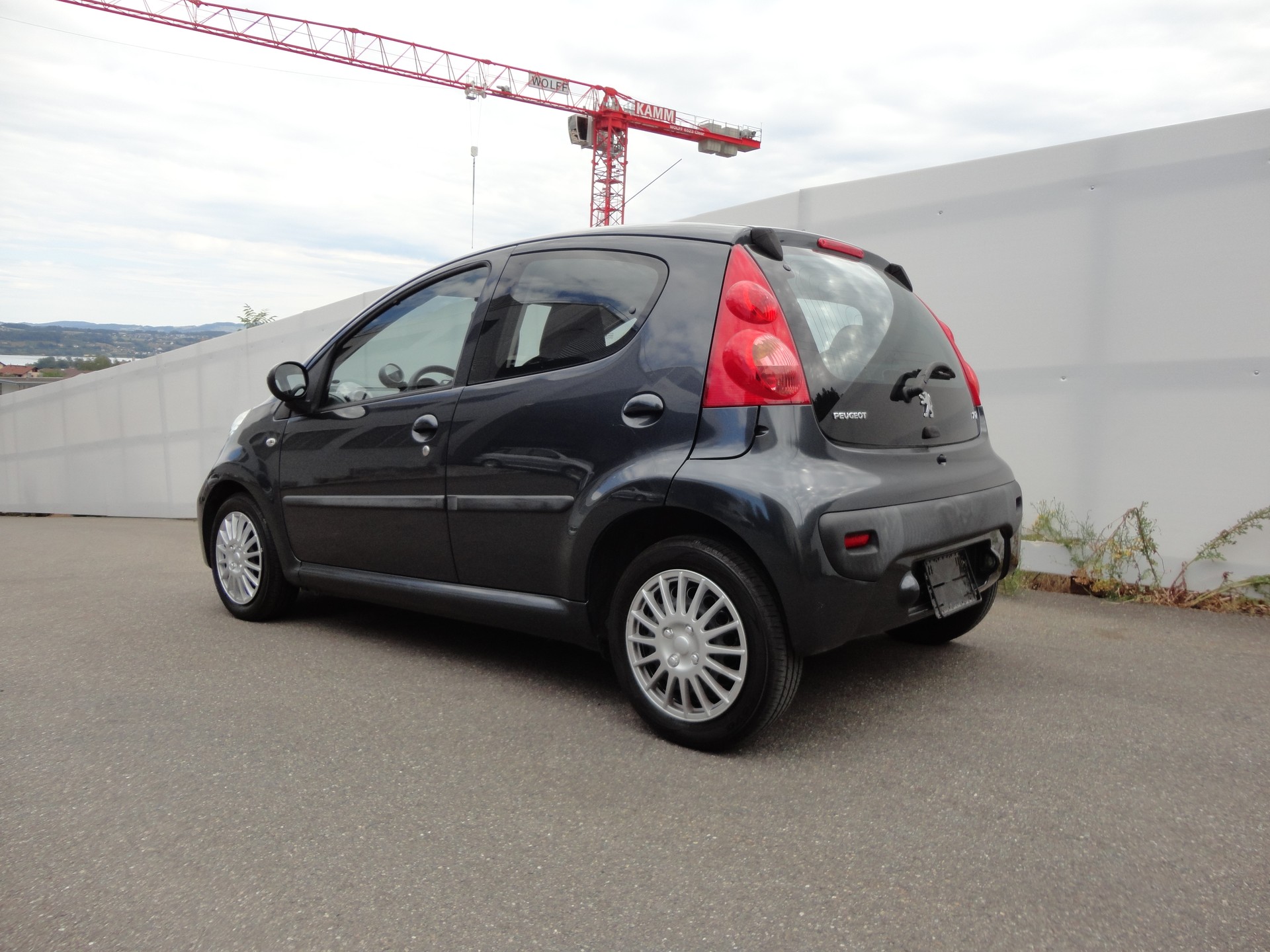 PEUGEOT 1.0 Trendy-image-1