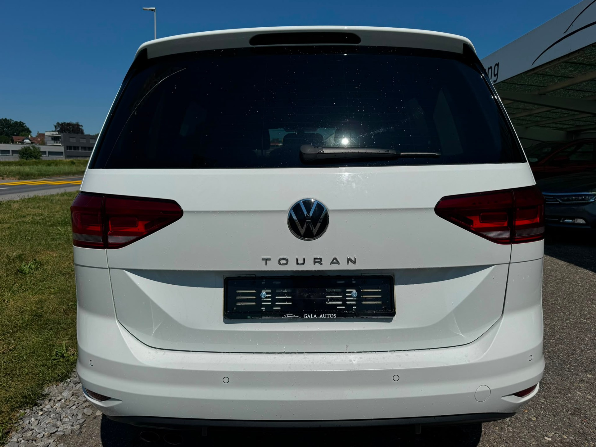 VW Touran 2.0 TDI BlueMotion Technology Comfortline DSG-image-5