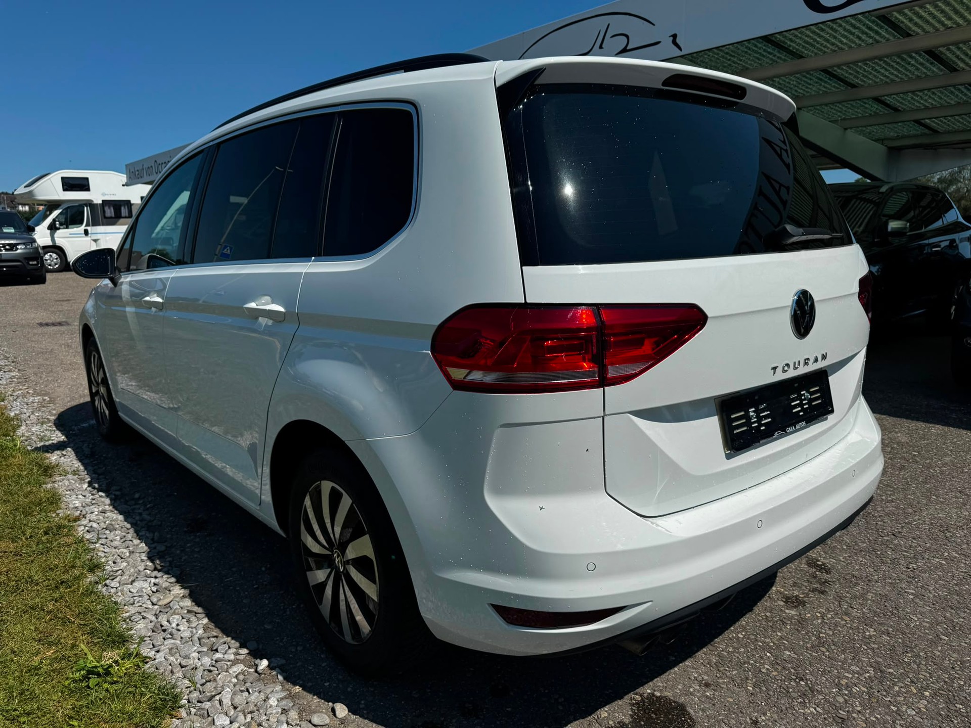 VW Touran 2.0 TDI BlueMotion Technology Comfortline DSG-image-6