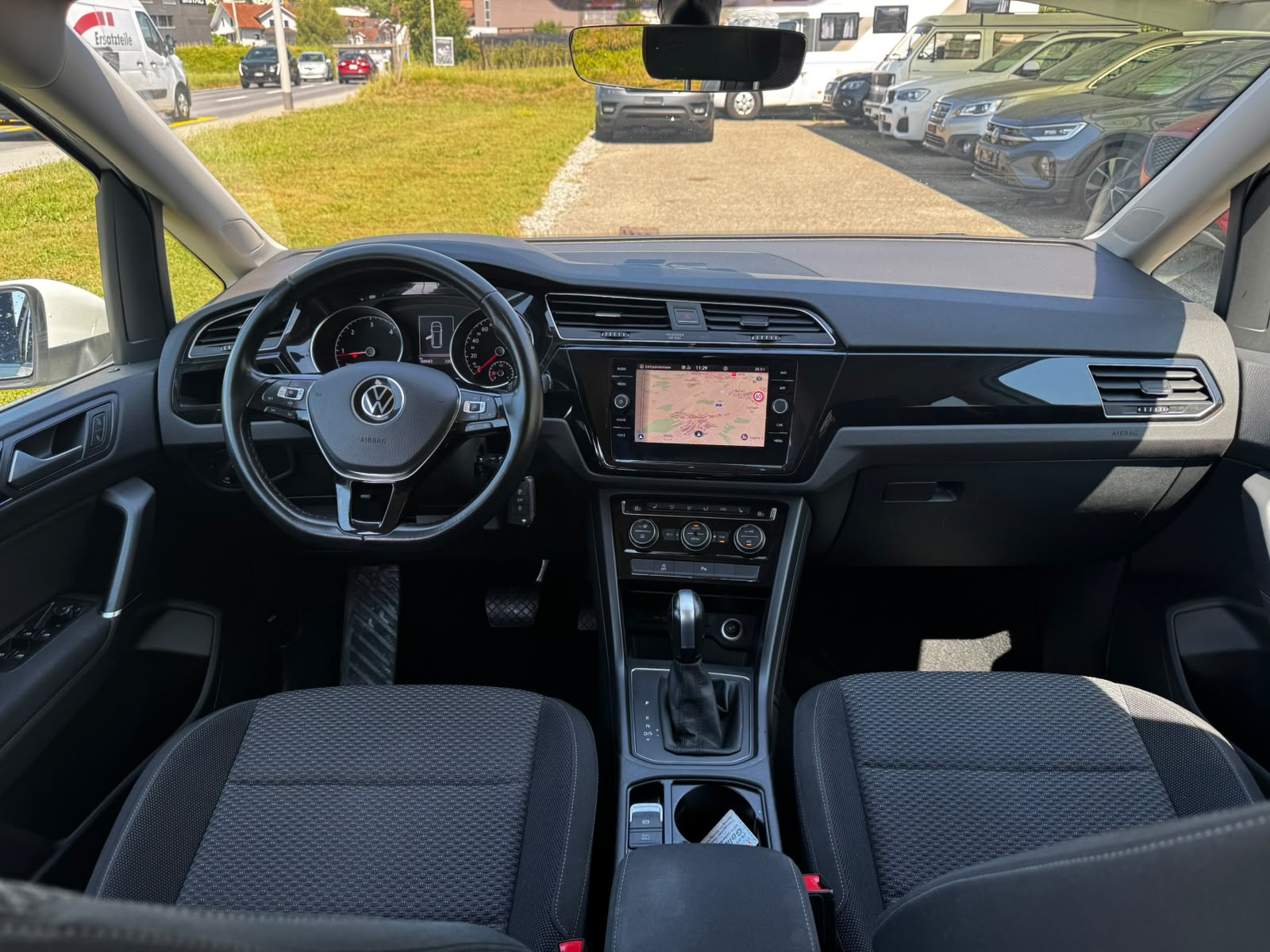 VW Touran 2.0 TDI BlueMotion Technology Comfortline DSG-image-9