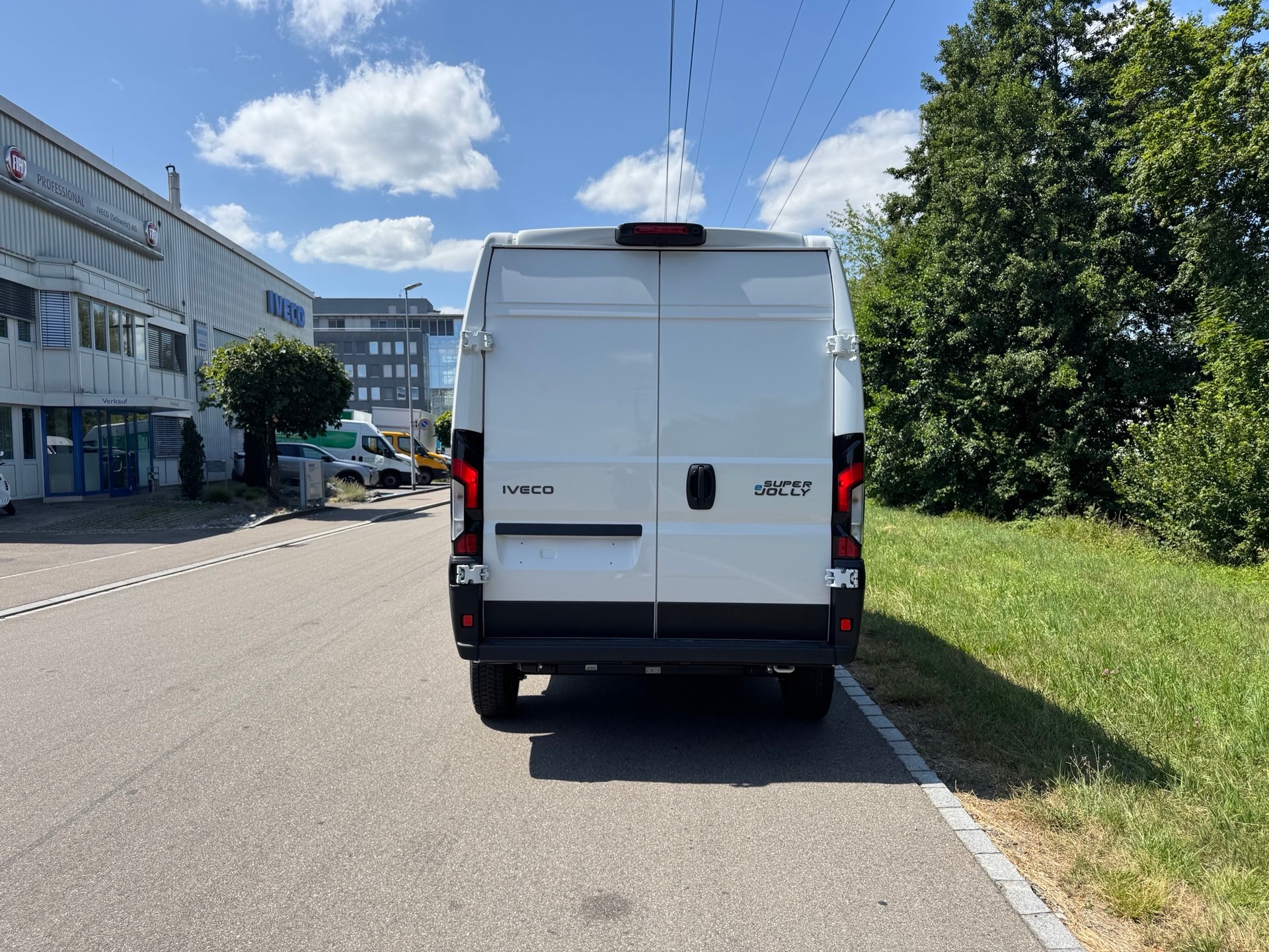 IVECO eSuperJolly-image-3